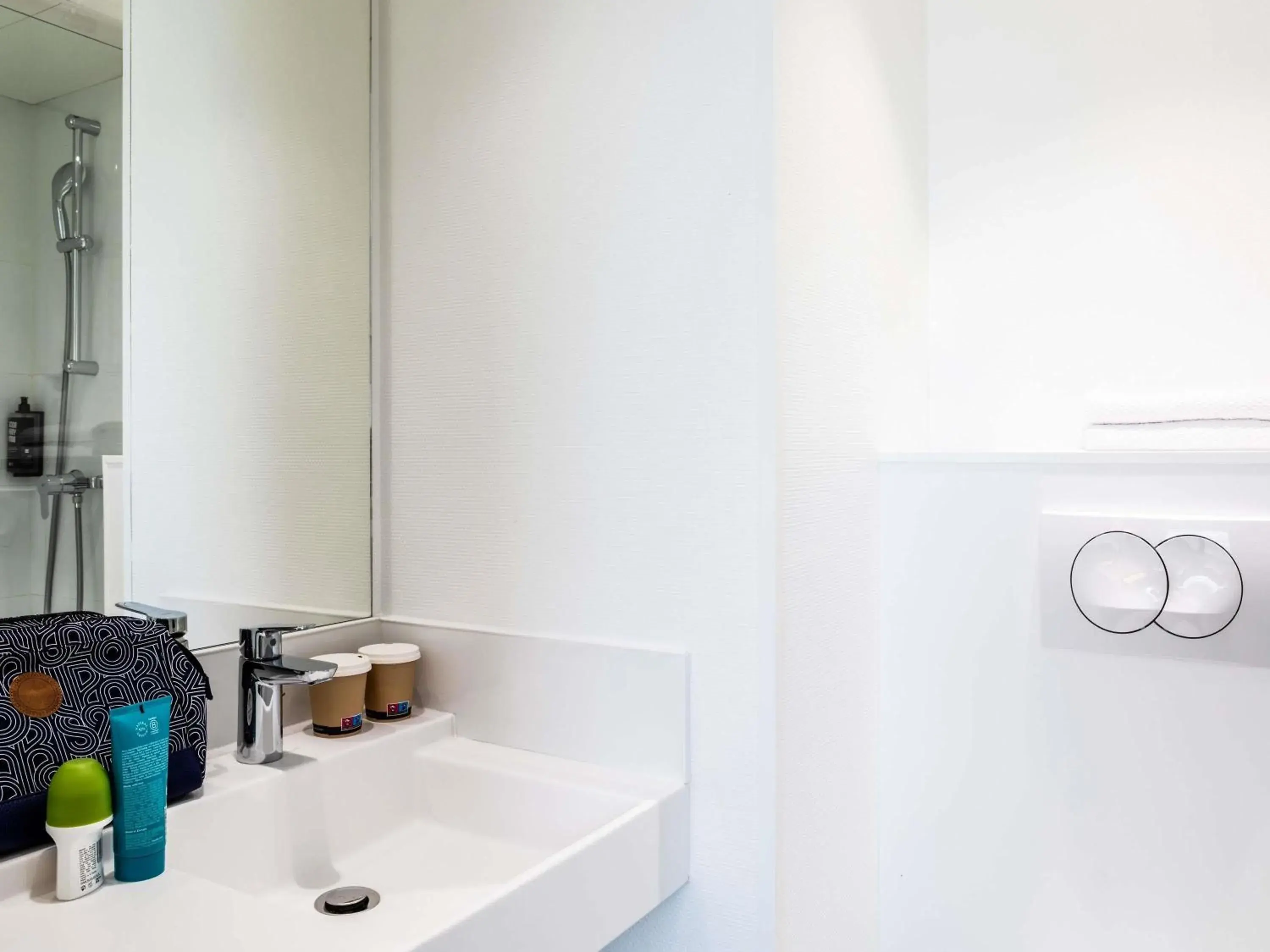 Bedroom in ibis budget Paris Porte de Montreuil Bedroom in ibis budget Paris Porte de Montreuil