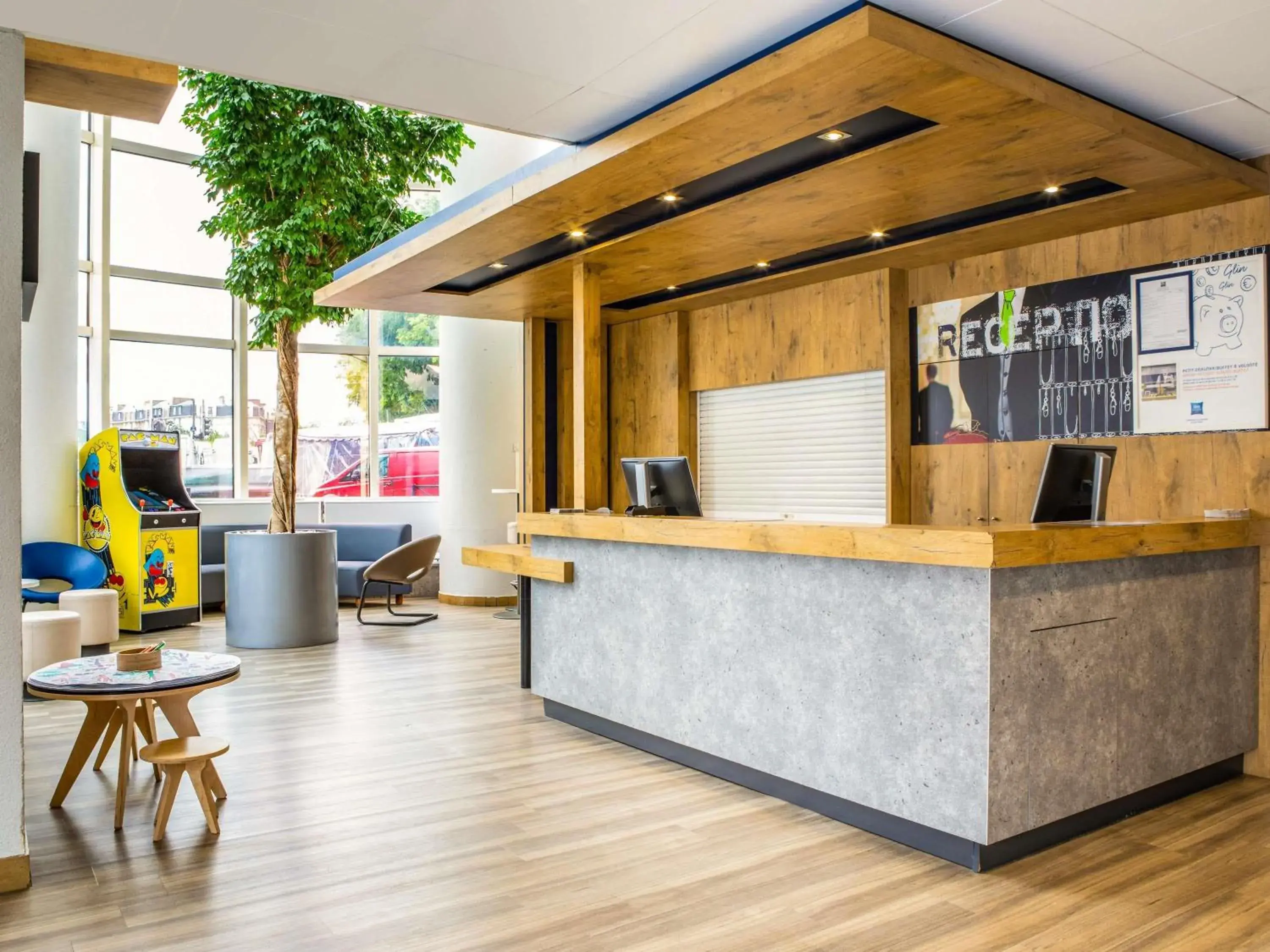 Property building in ibis budget Paris Porte de Montreuil Property building in ibis budget Paris Porte de Montreuil