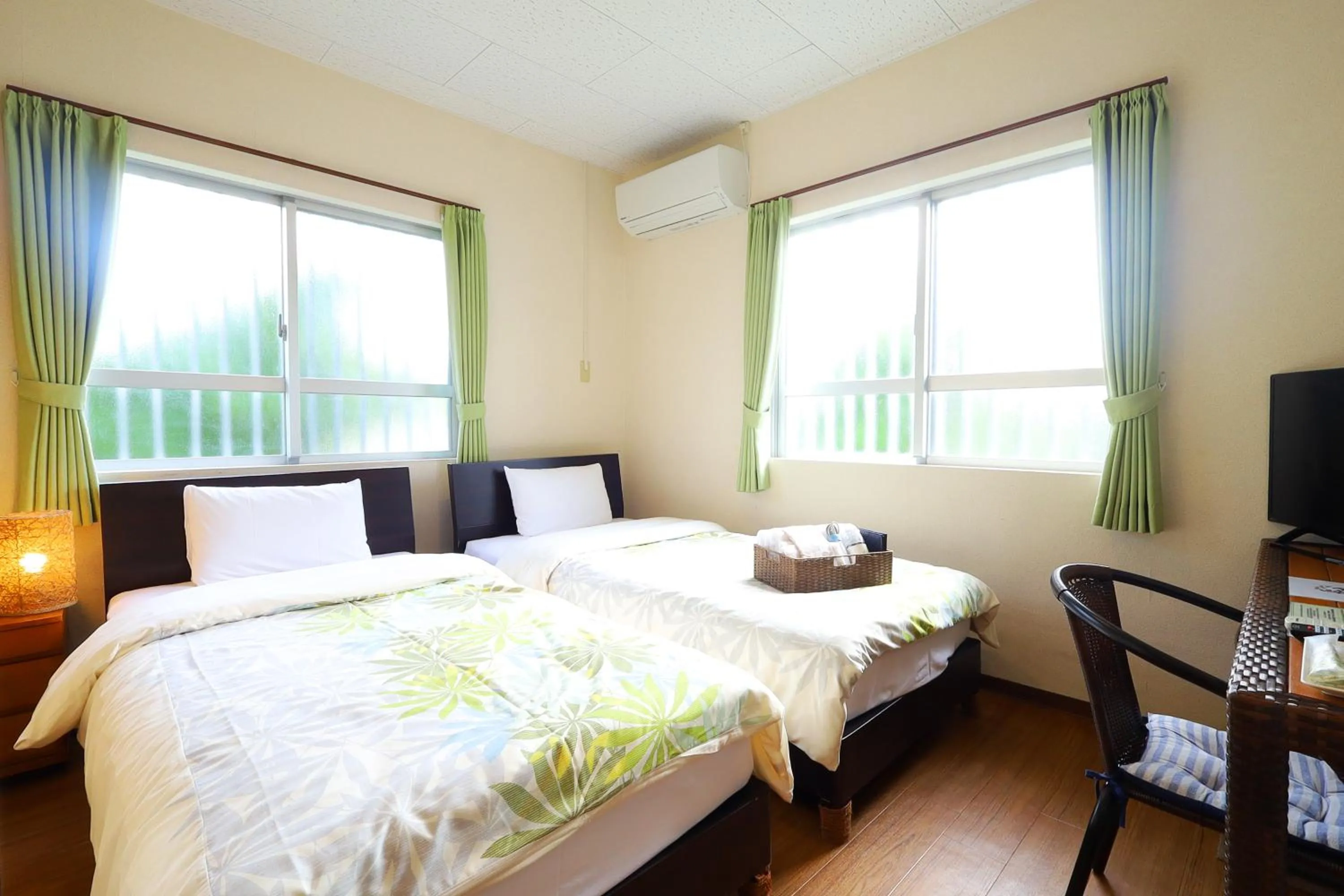 Photo of the whole room, Bed in 民宿さざんか