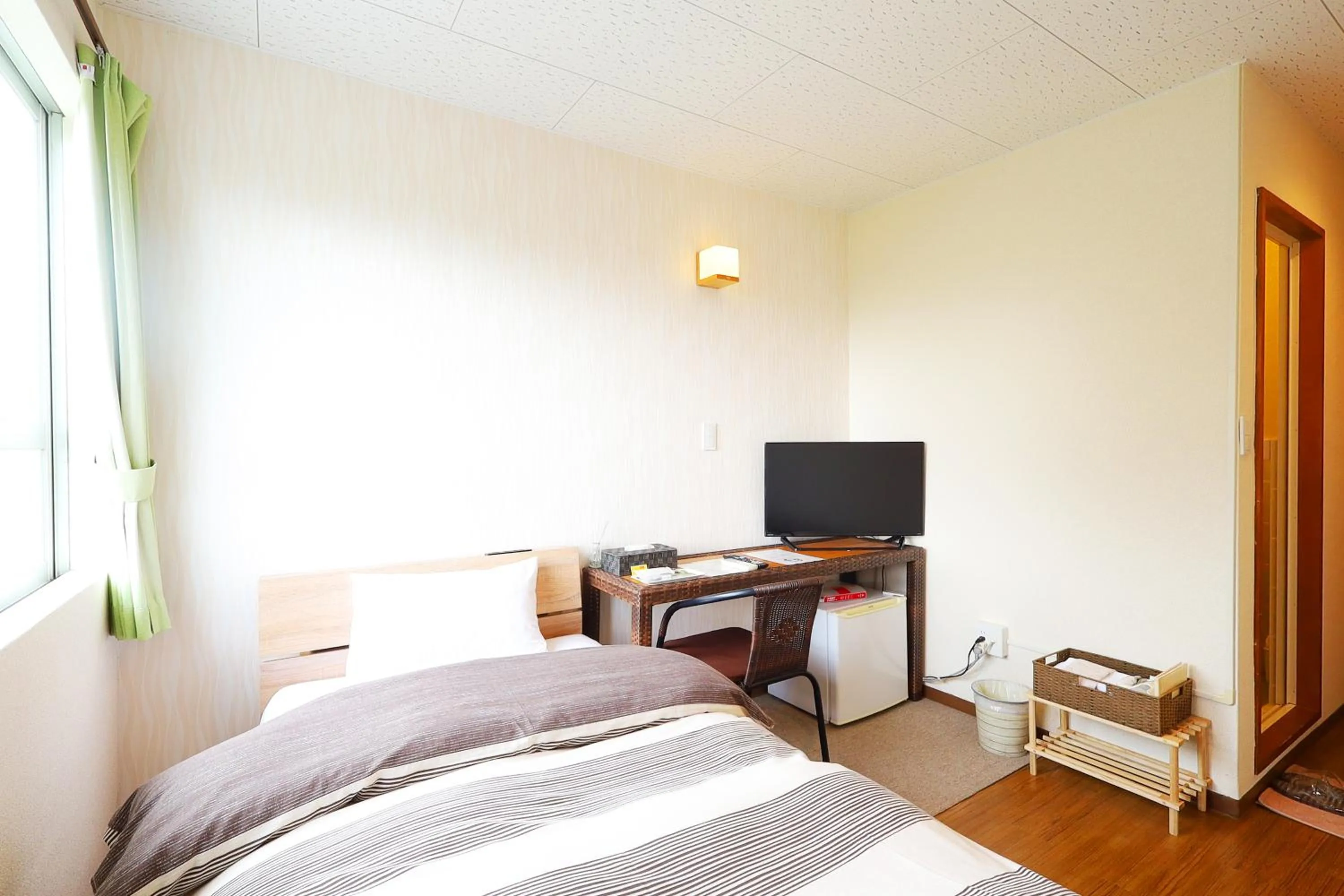 Photo of the whole room, Bed in 民宿さざんか