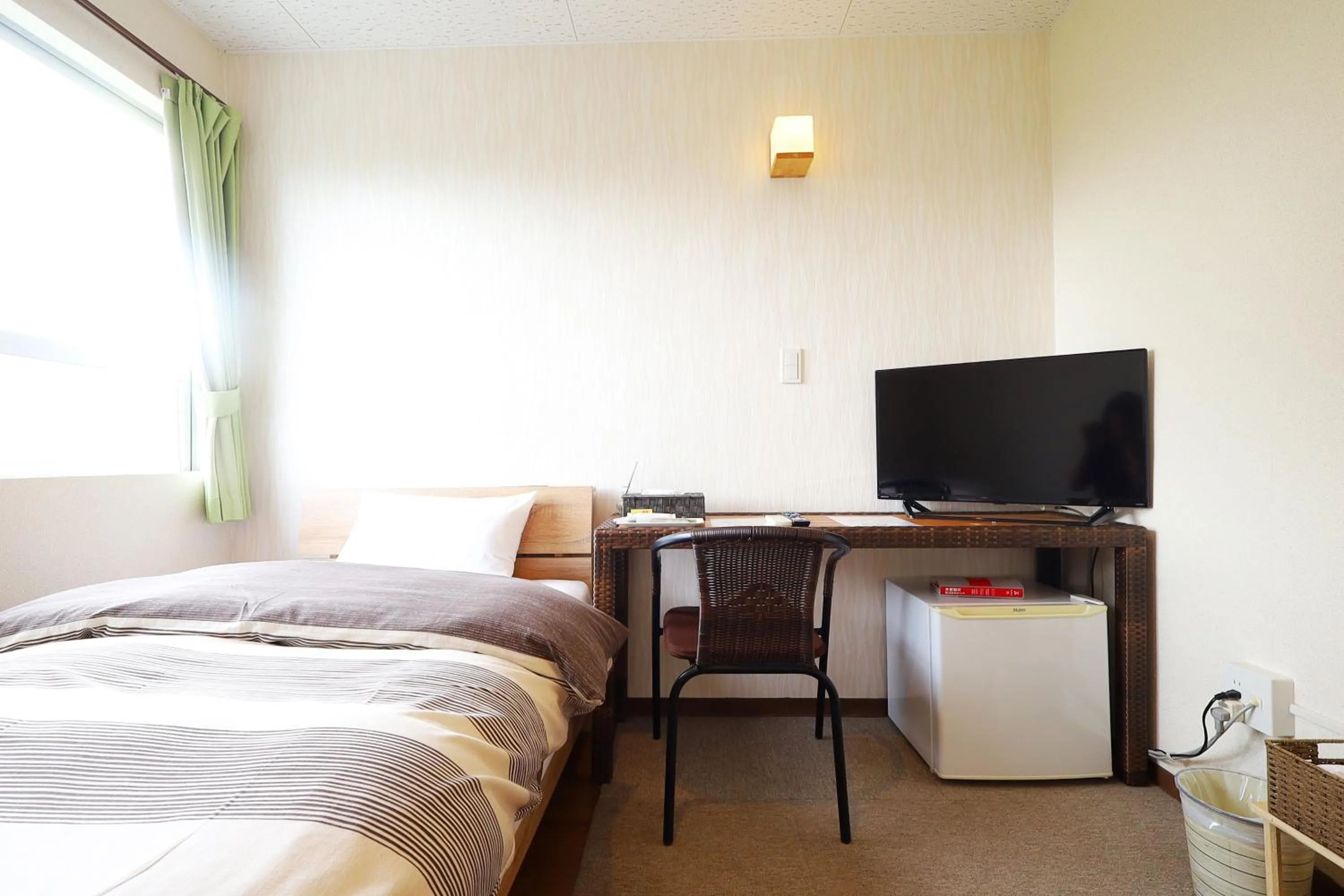 Photo of the whole room, Bed in 民宿さざんか