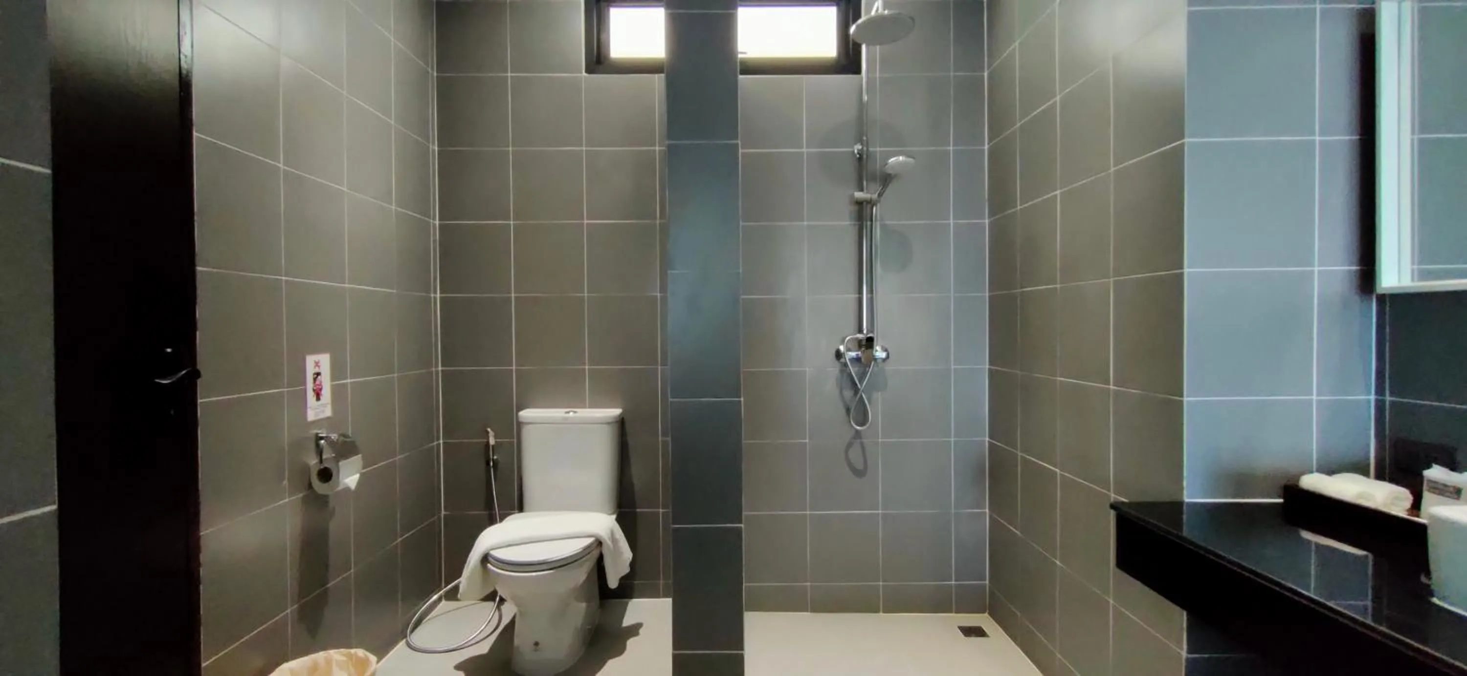 Shower in Aranya Resort Koh Lanta