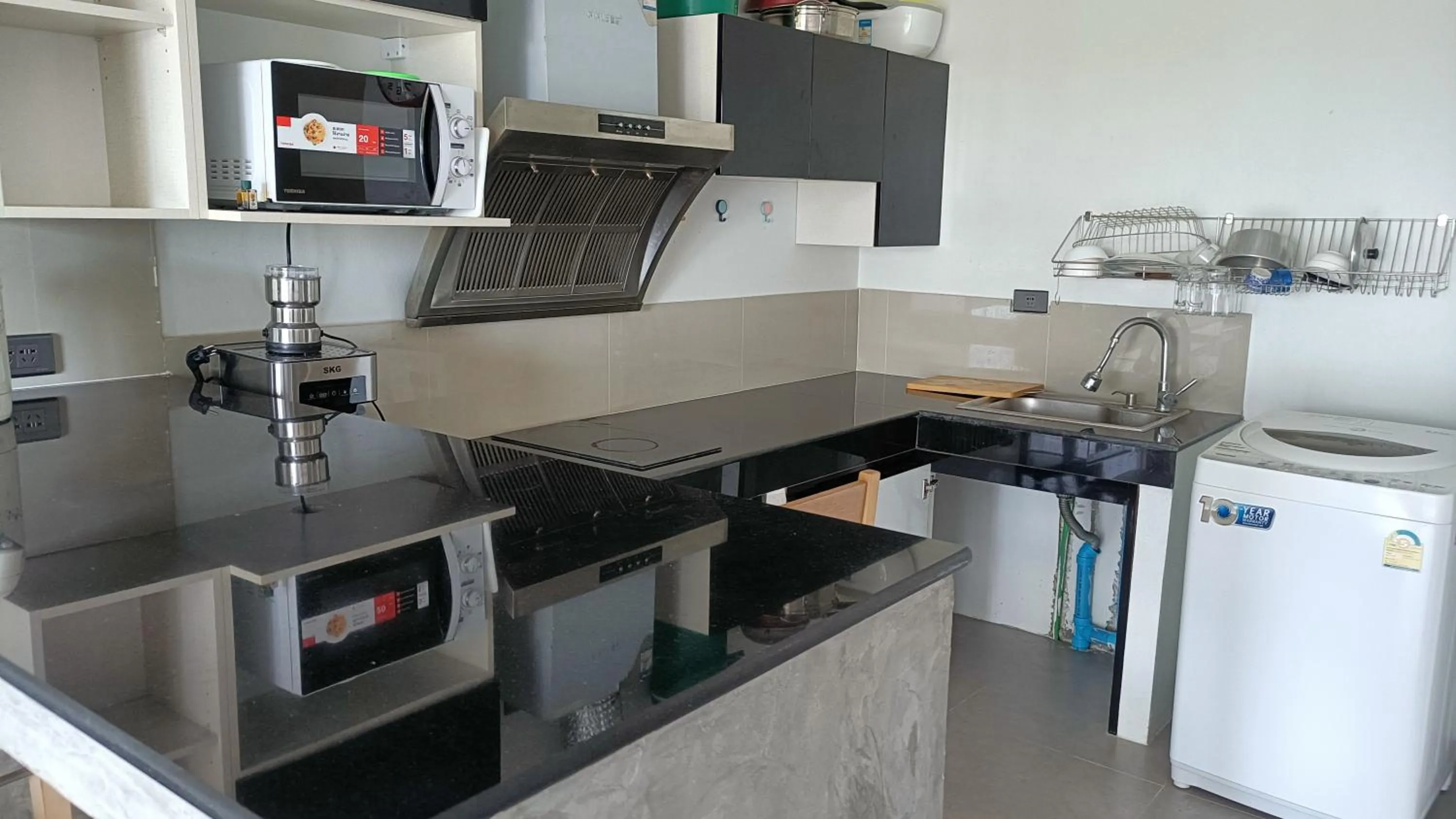 Kitchen or kitchenette in Aranya Resort Koh Lanta