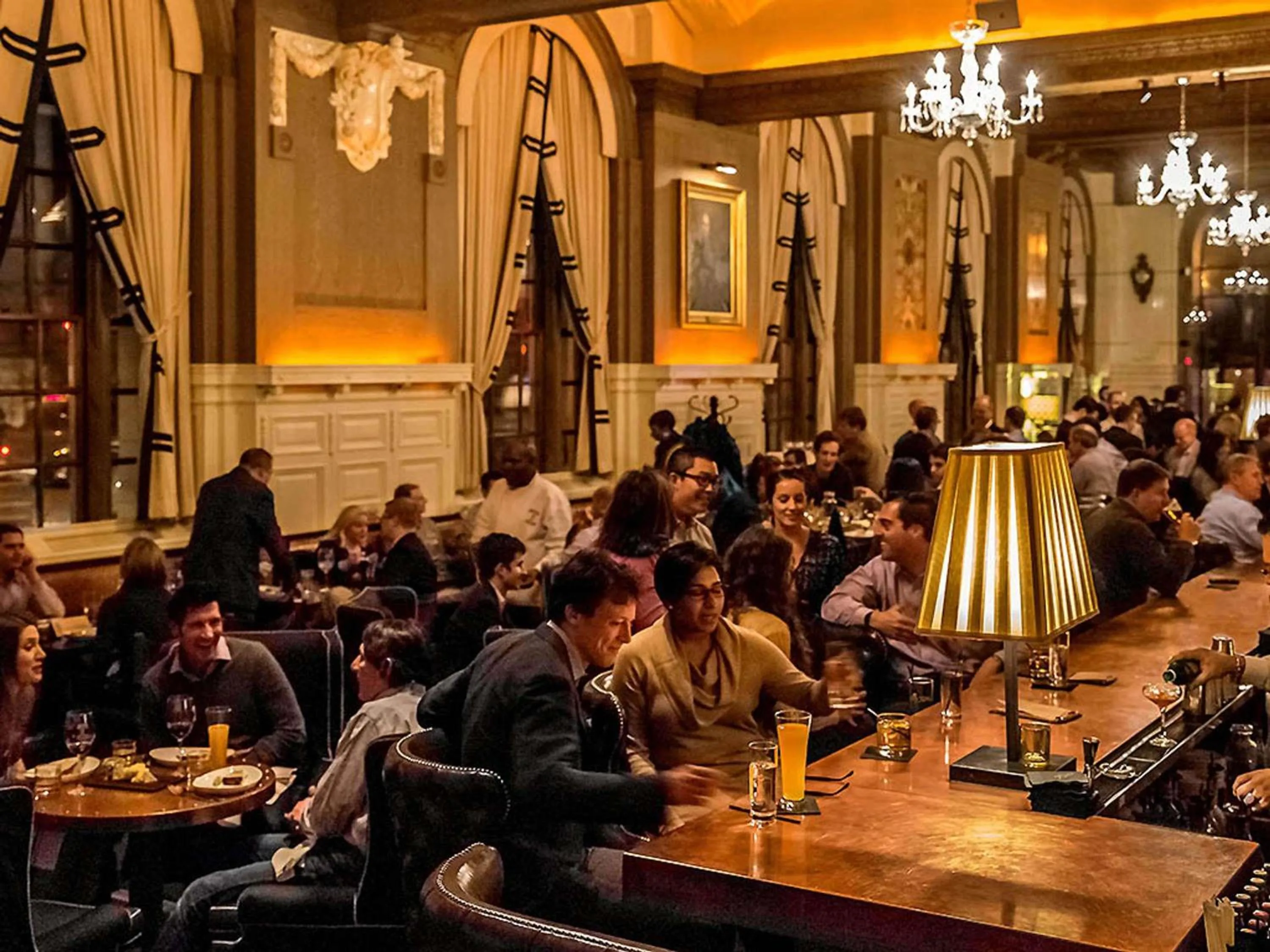 Restaurant/places to eat in Fairmont Copley Plaza