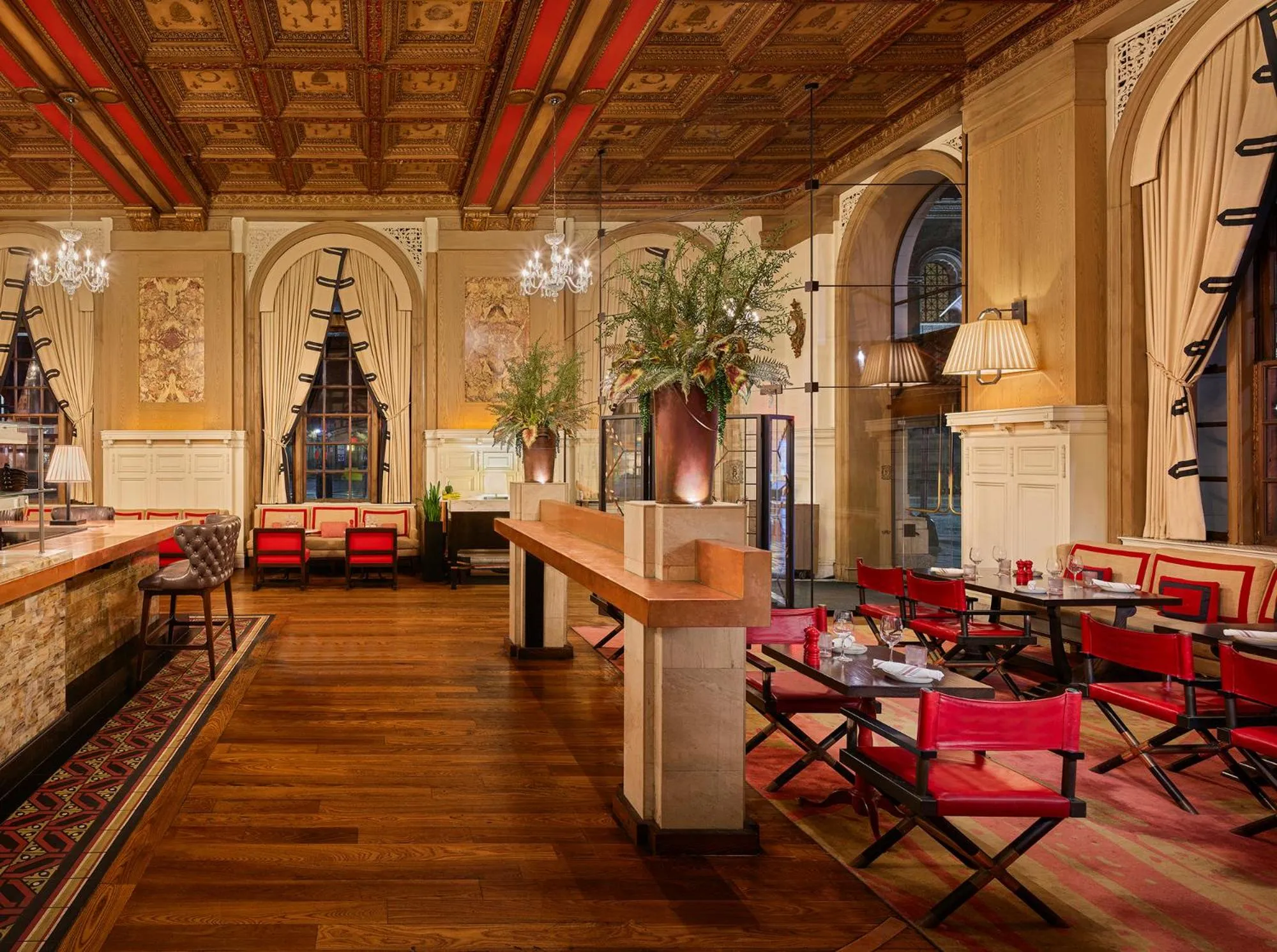 Restaurant/places to eat in Fairmont Copley Plaza