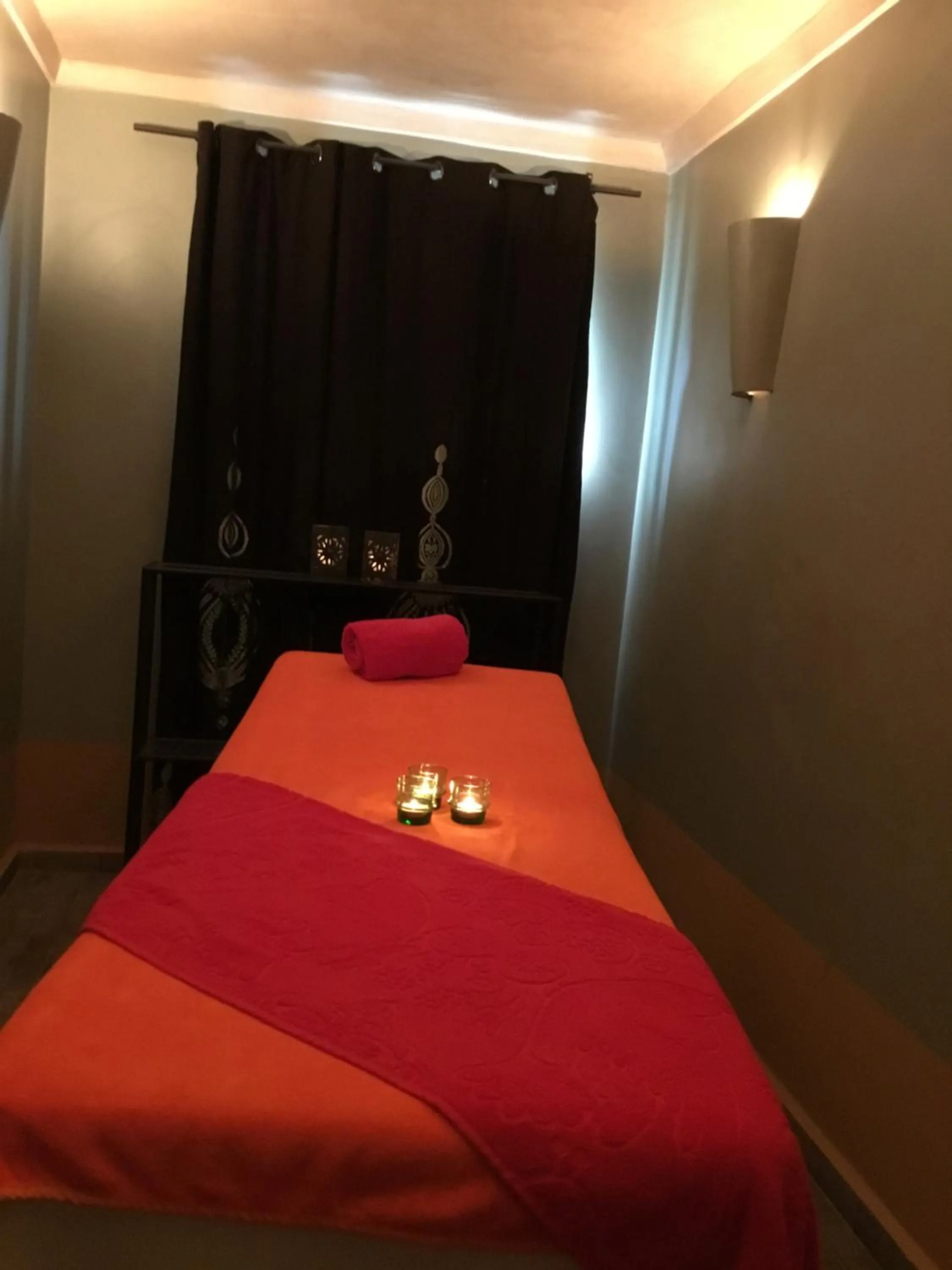 Massage in Le Palais Paysan