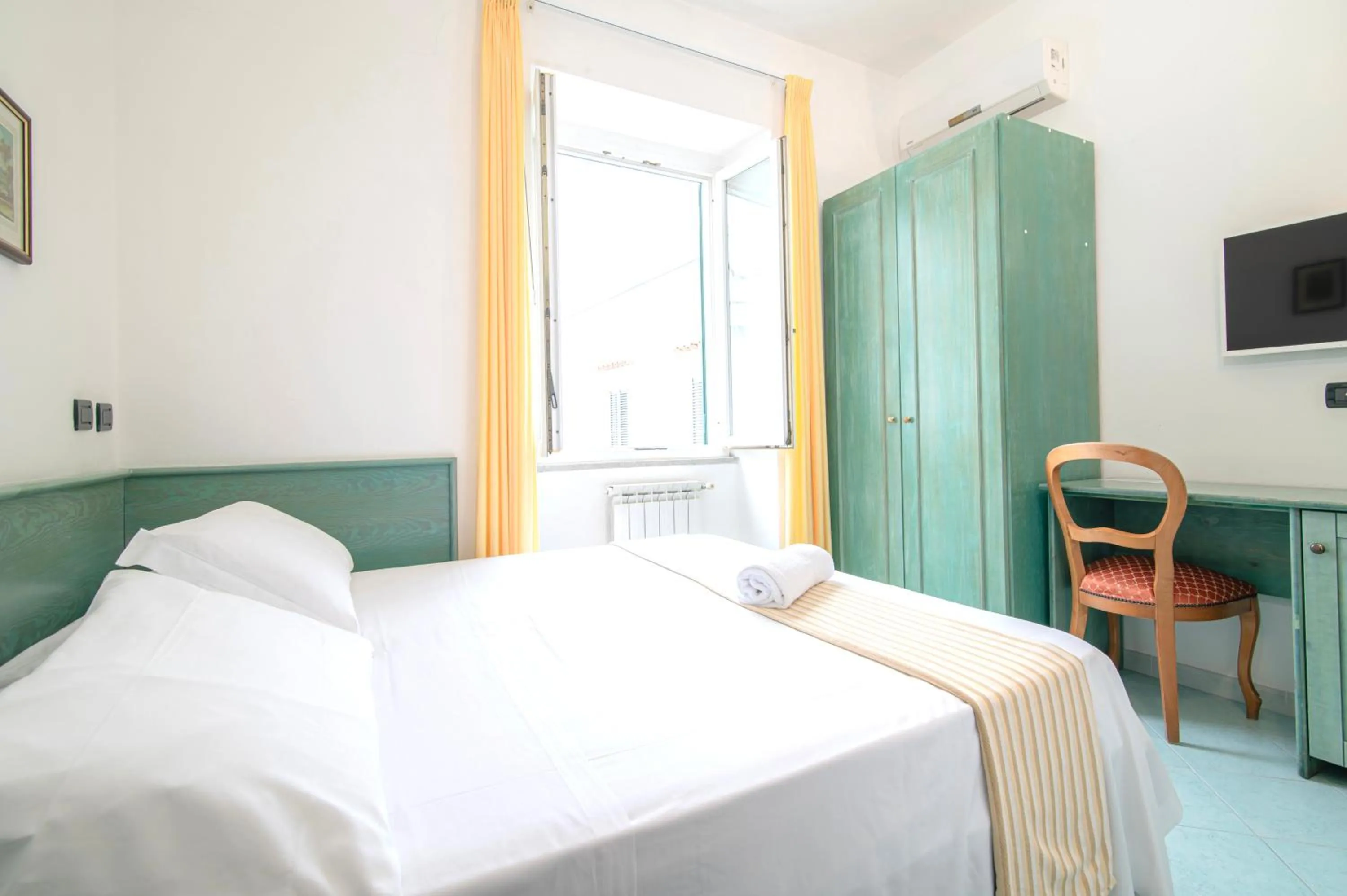 Bedroom, Bed in Hotel Pineta