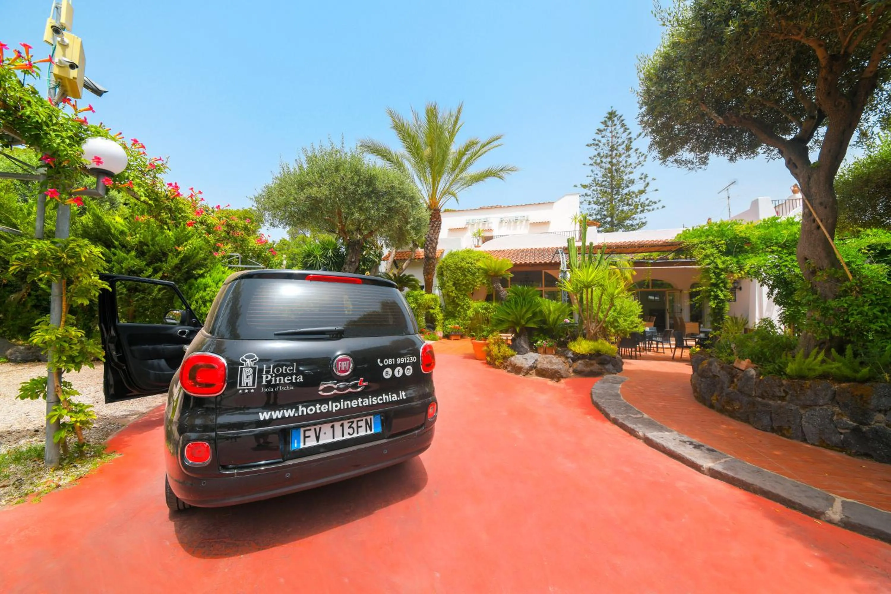 Parking in Hotel Pineta