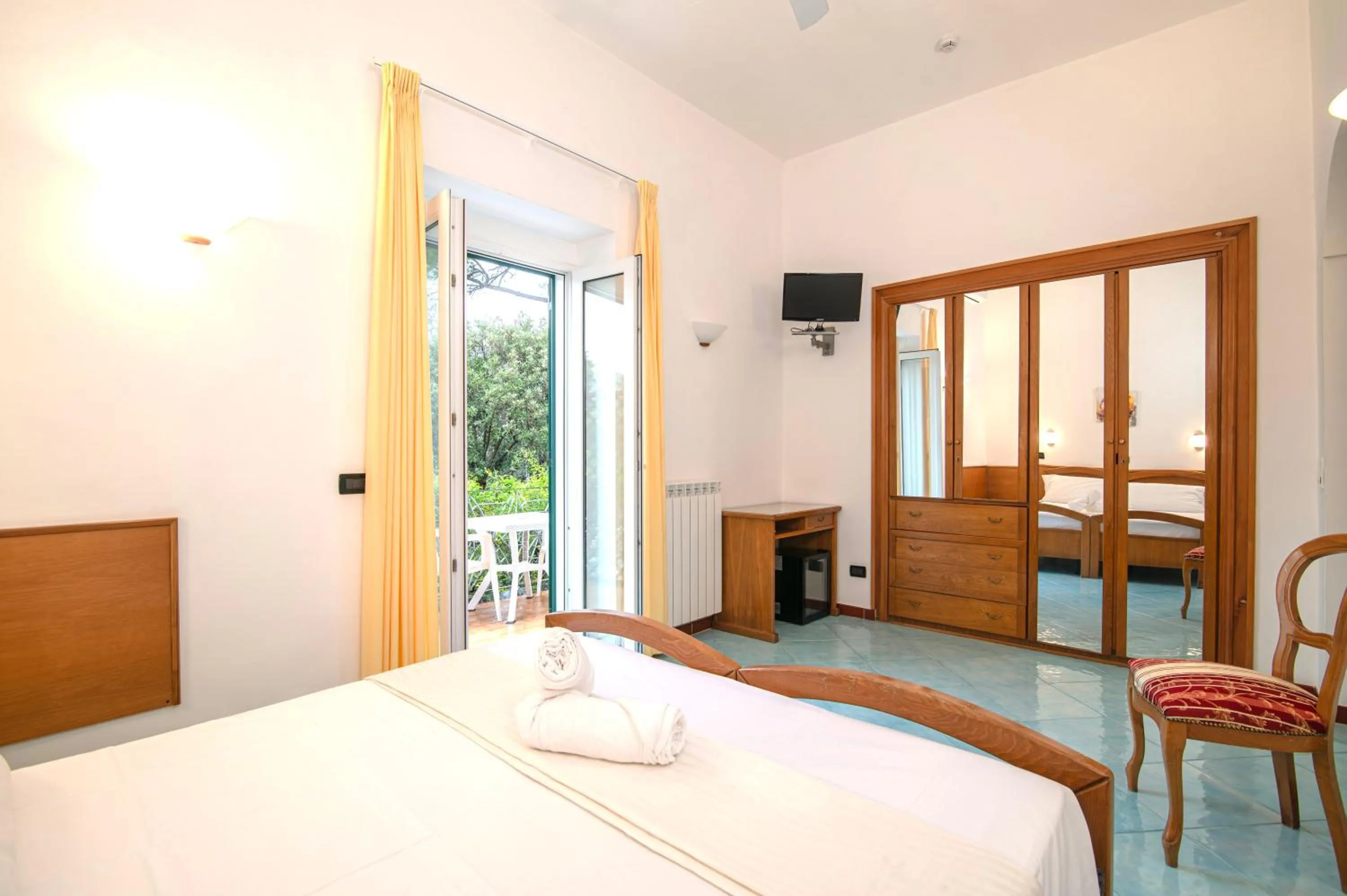 Bedroom, Bed in Hotel Pineta