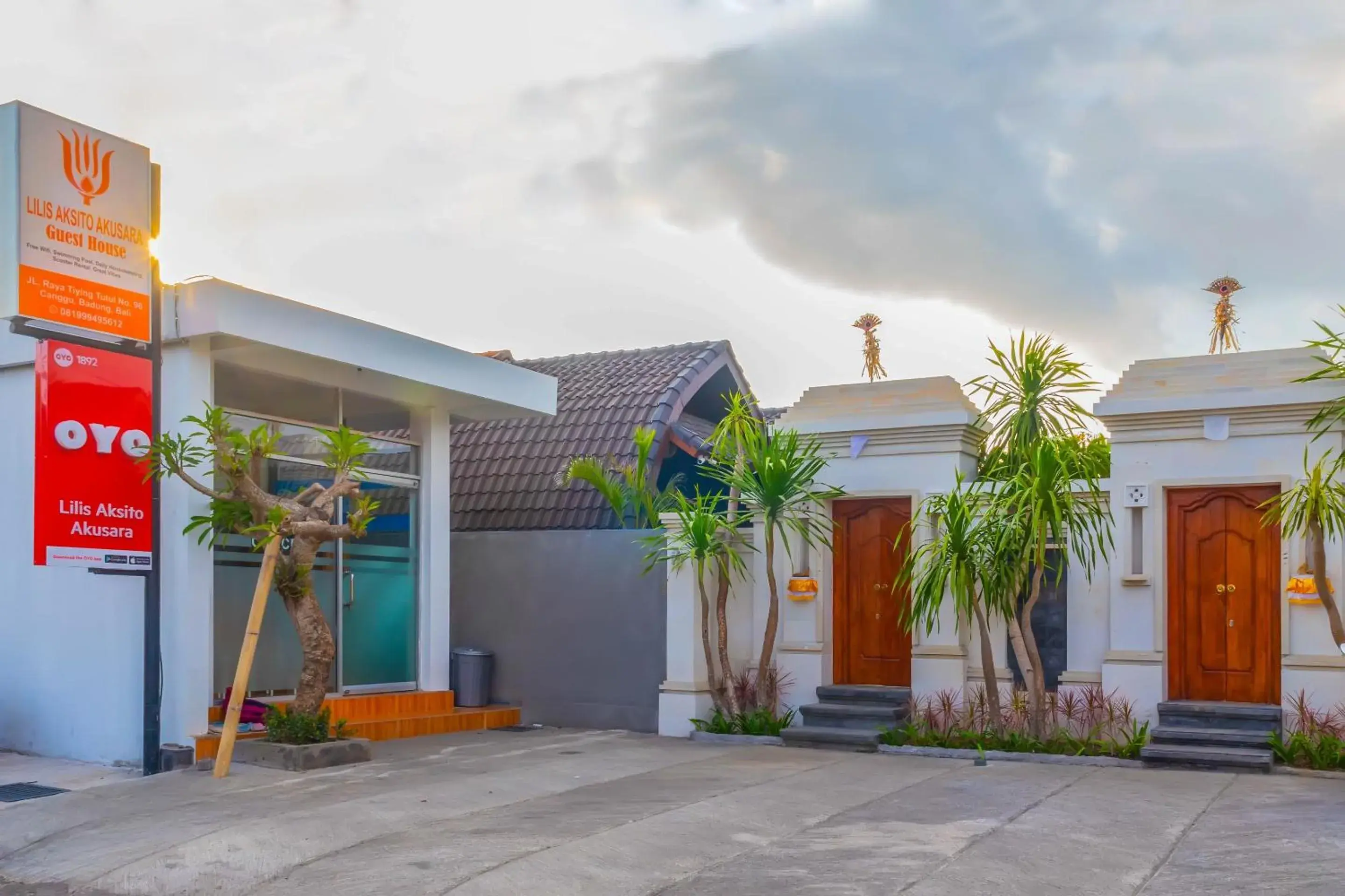 Lilis Aksito Akusara by Lavana Lilis Aksito Akusara by Lavana