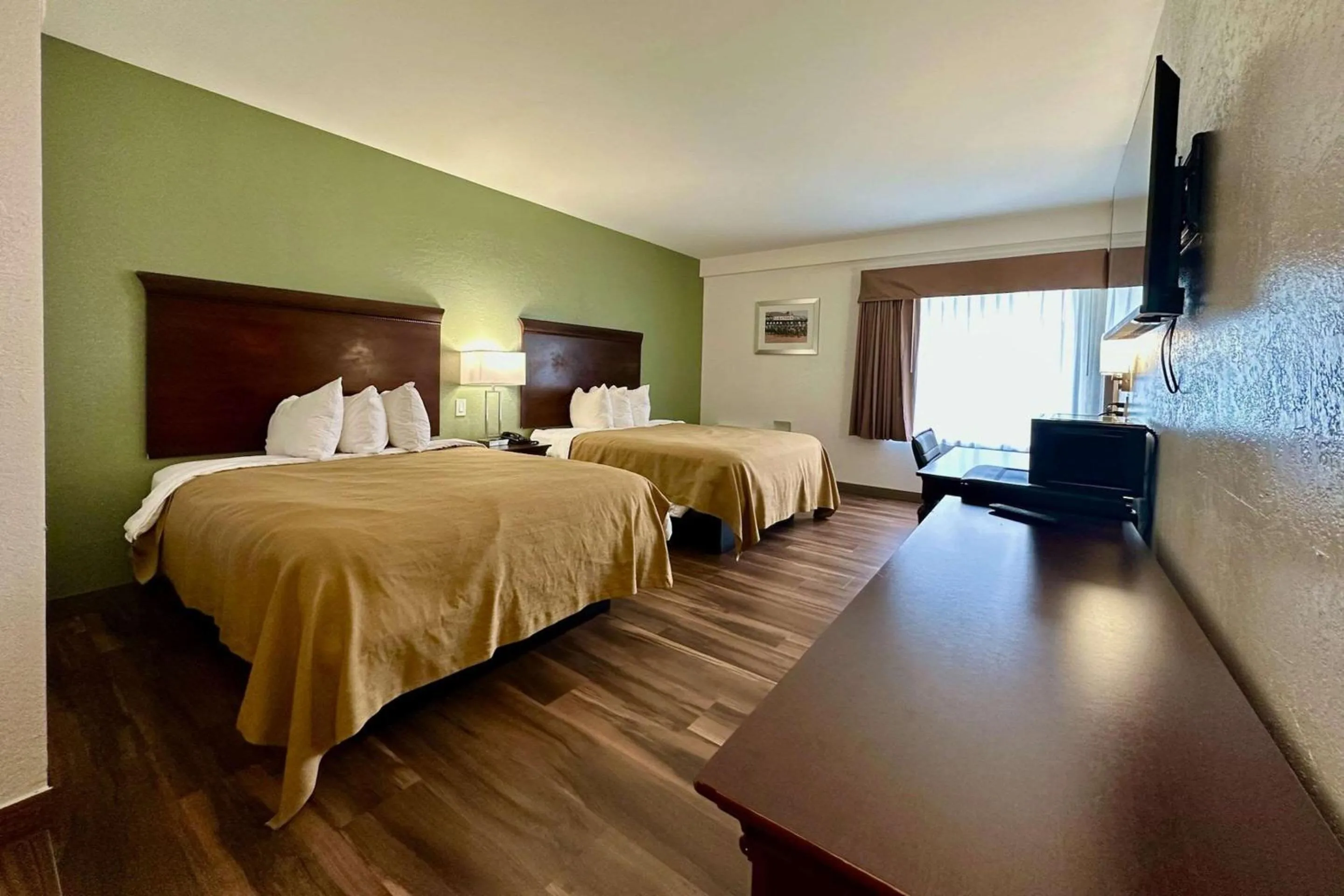 Bedroom, Bed in Quality Inn & Suites Albany Airport