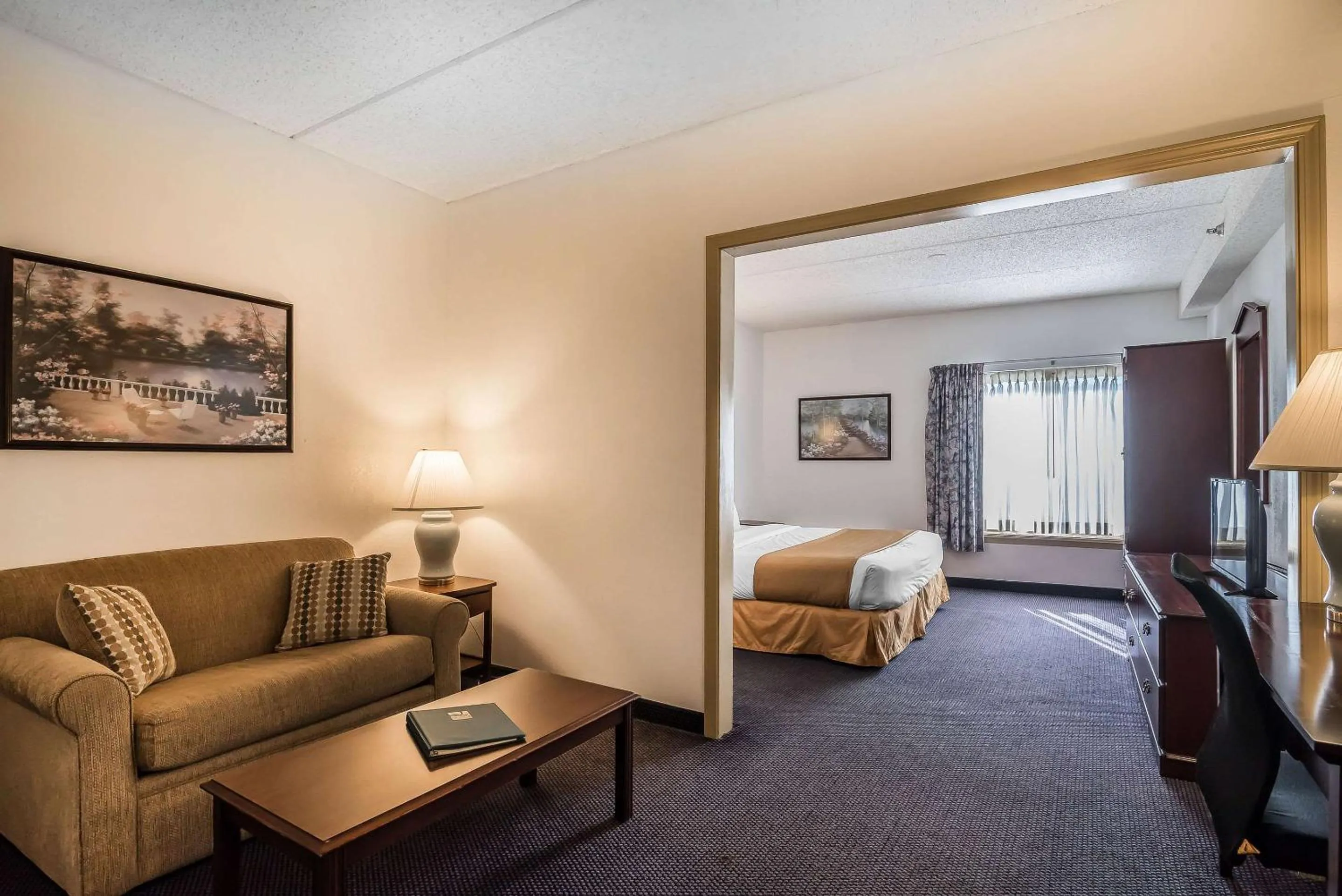 Bedroom, Bed in Quality Inn & Suites Albany Airport