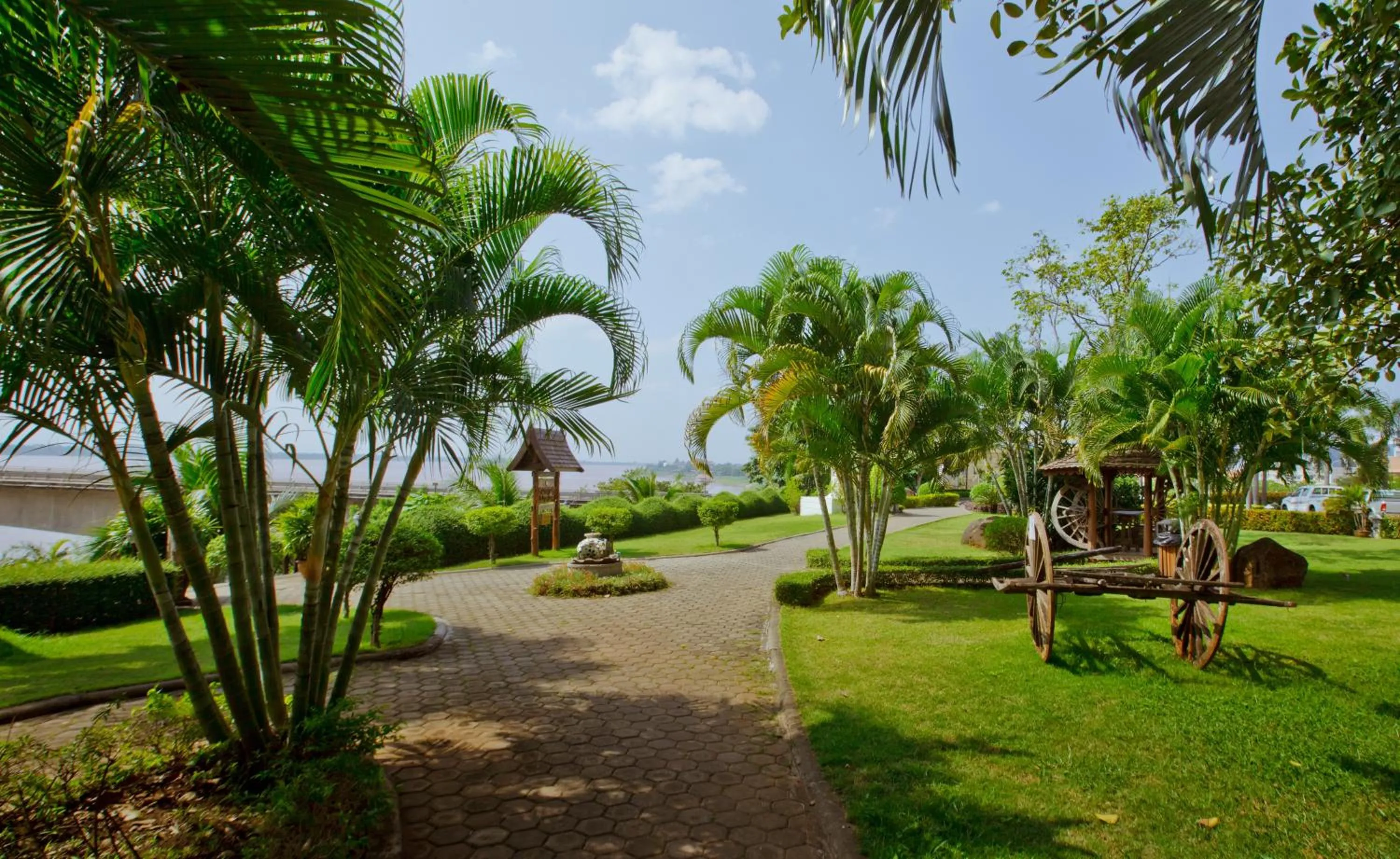 Garden in Champasak Grand Hotel