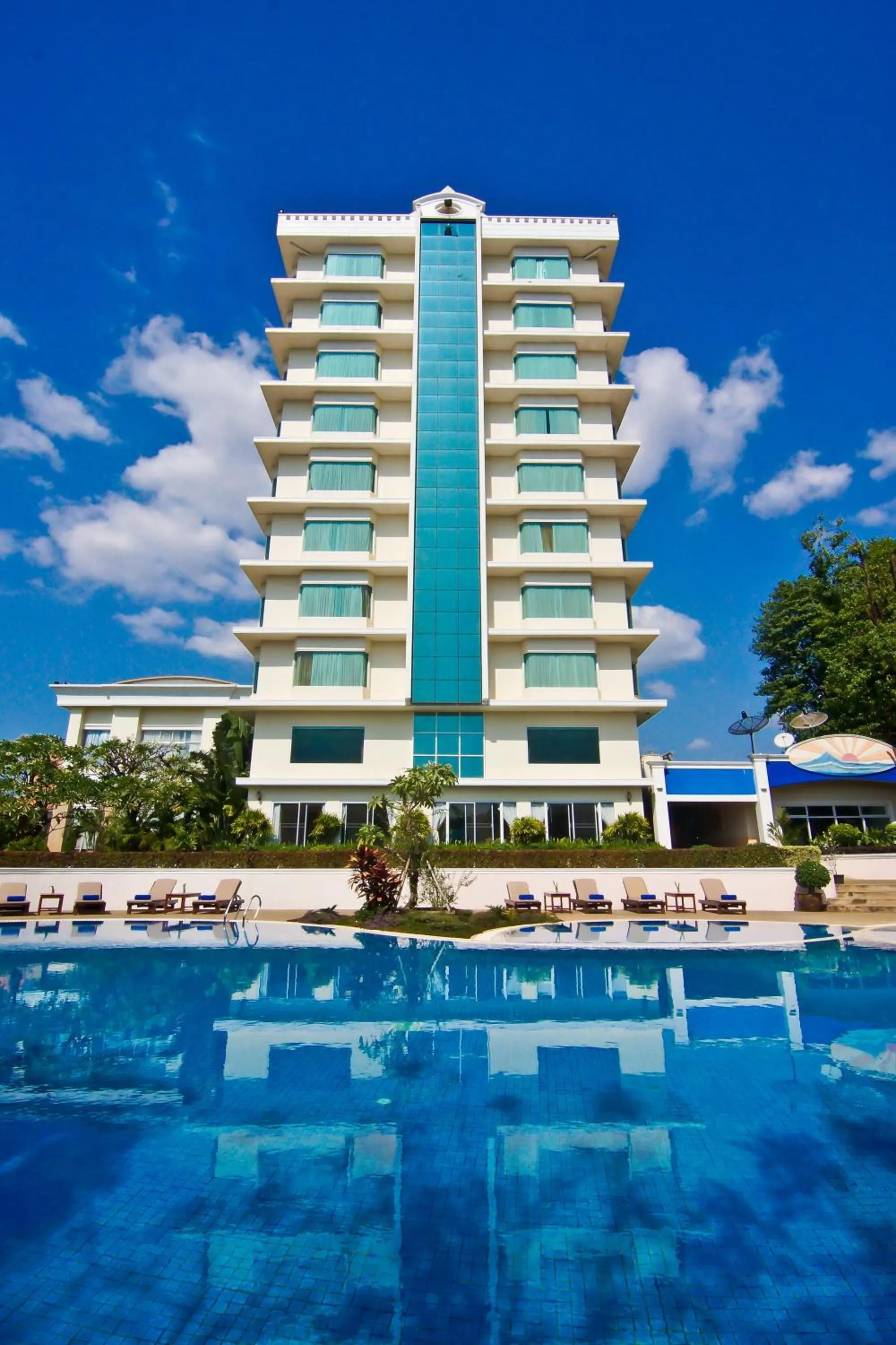 Facade/entrance in Champasak Grand Hotel