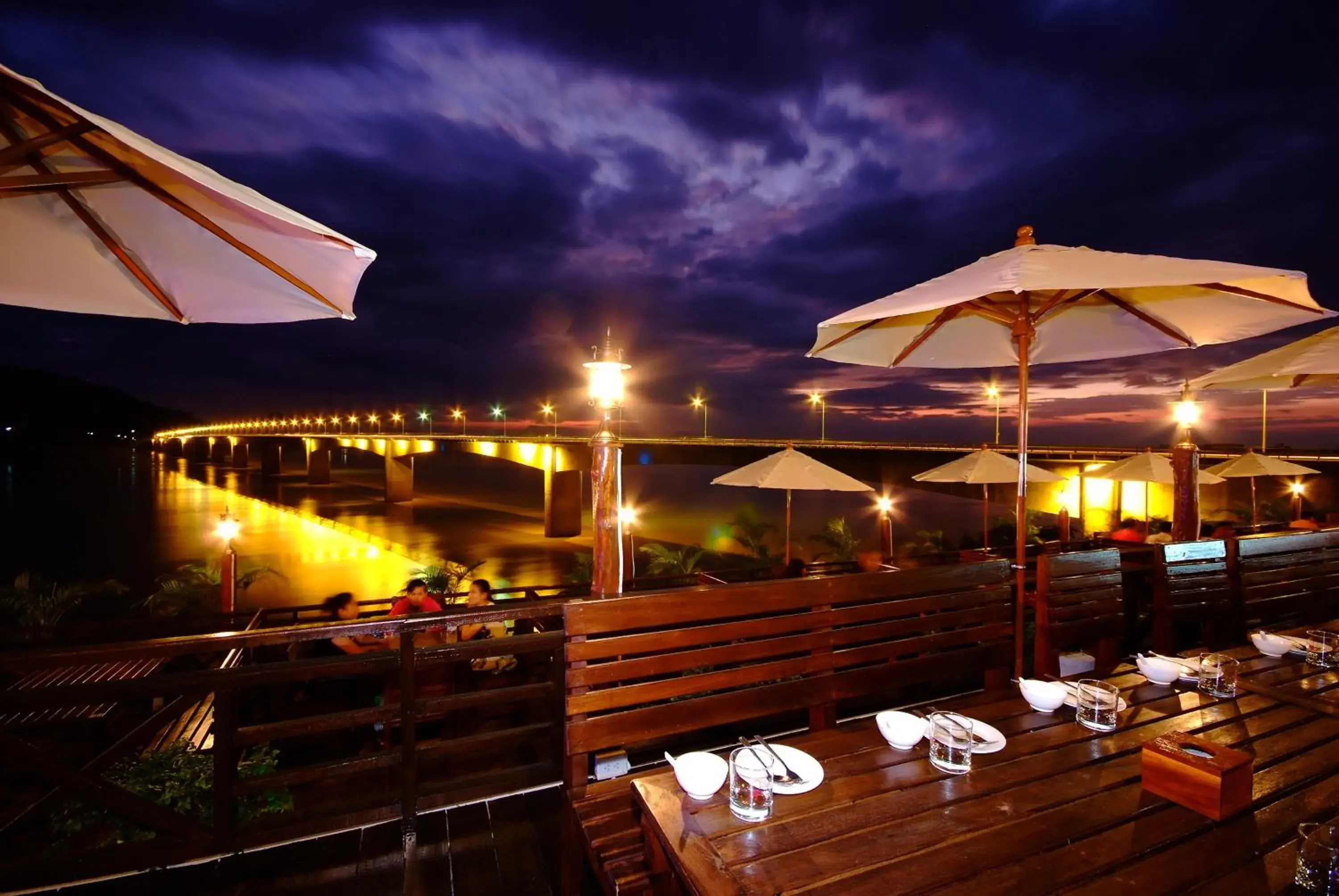 Restaurant/places to eat in Champasak Grand Hotel Restaurant/places to eat in Champasak Grand Hotel