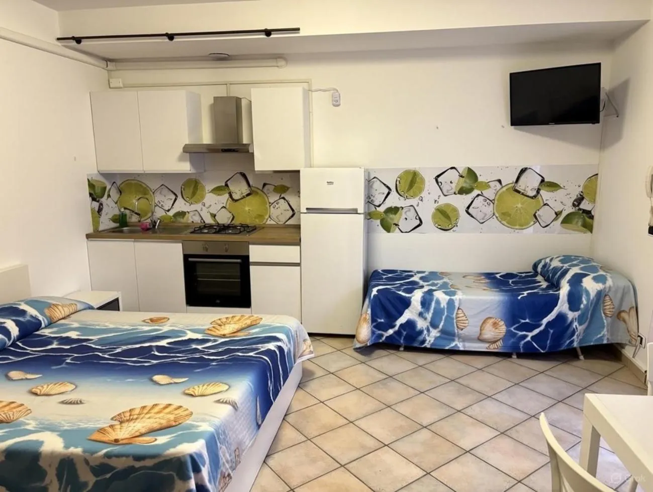 Kitchen or kitchenette, Bed in Hotel Wega