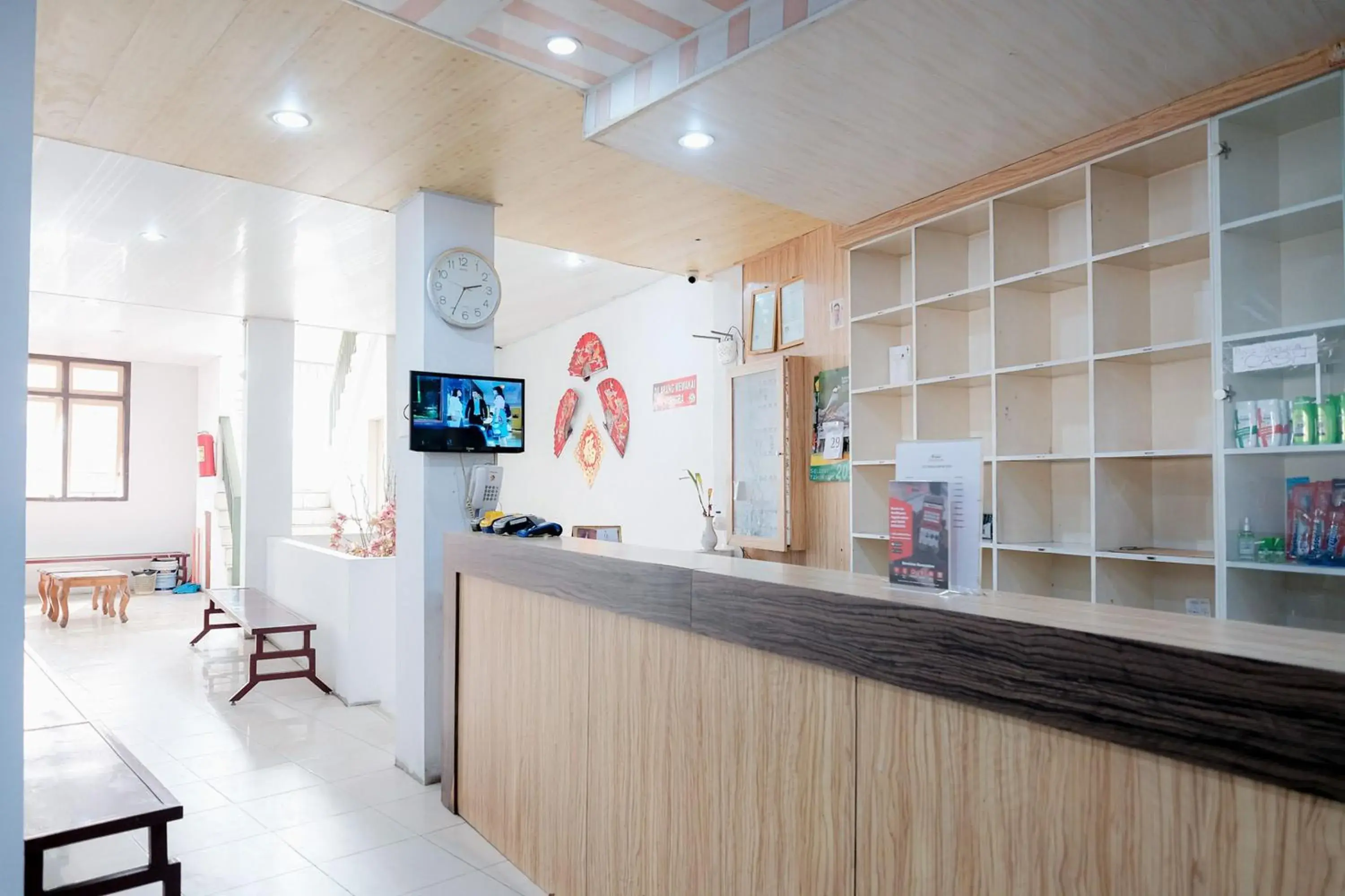 Lobby or reception in RedDoorz near Tugu Pers Jambi Lobby or reception in RedDoorz near Tugu Pers Jambi