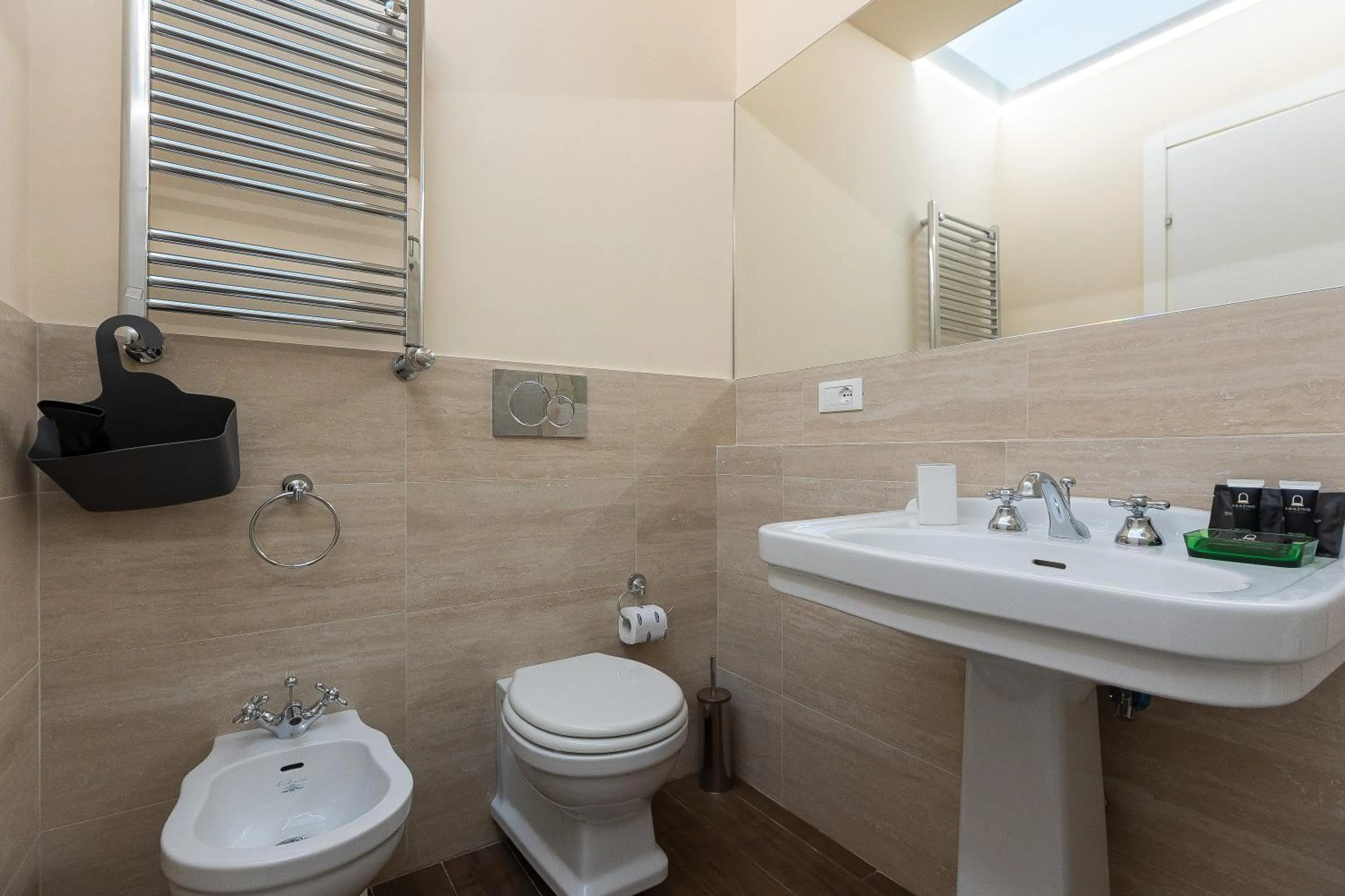 Bathroom in SPA Apartment Via Barberini