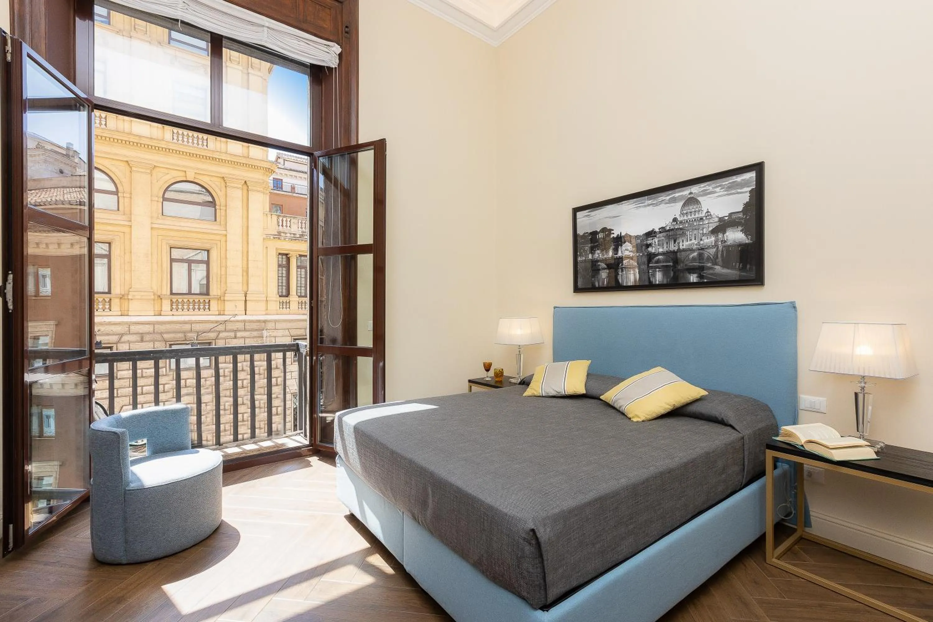 Bed in SPA Apartment Via Barberini