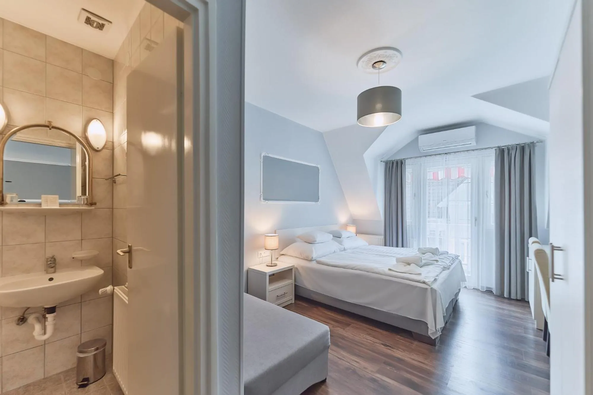 Bed in Tokajer Wellness Panzió