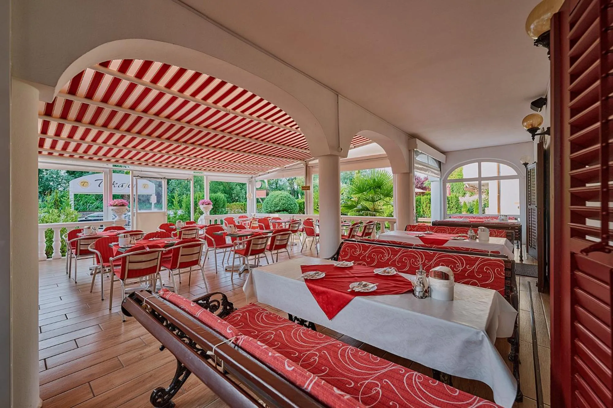 Balcony/Terrace in Tokajer Wellness Panzió