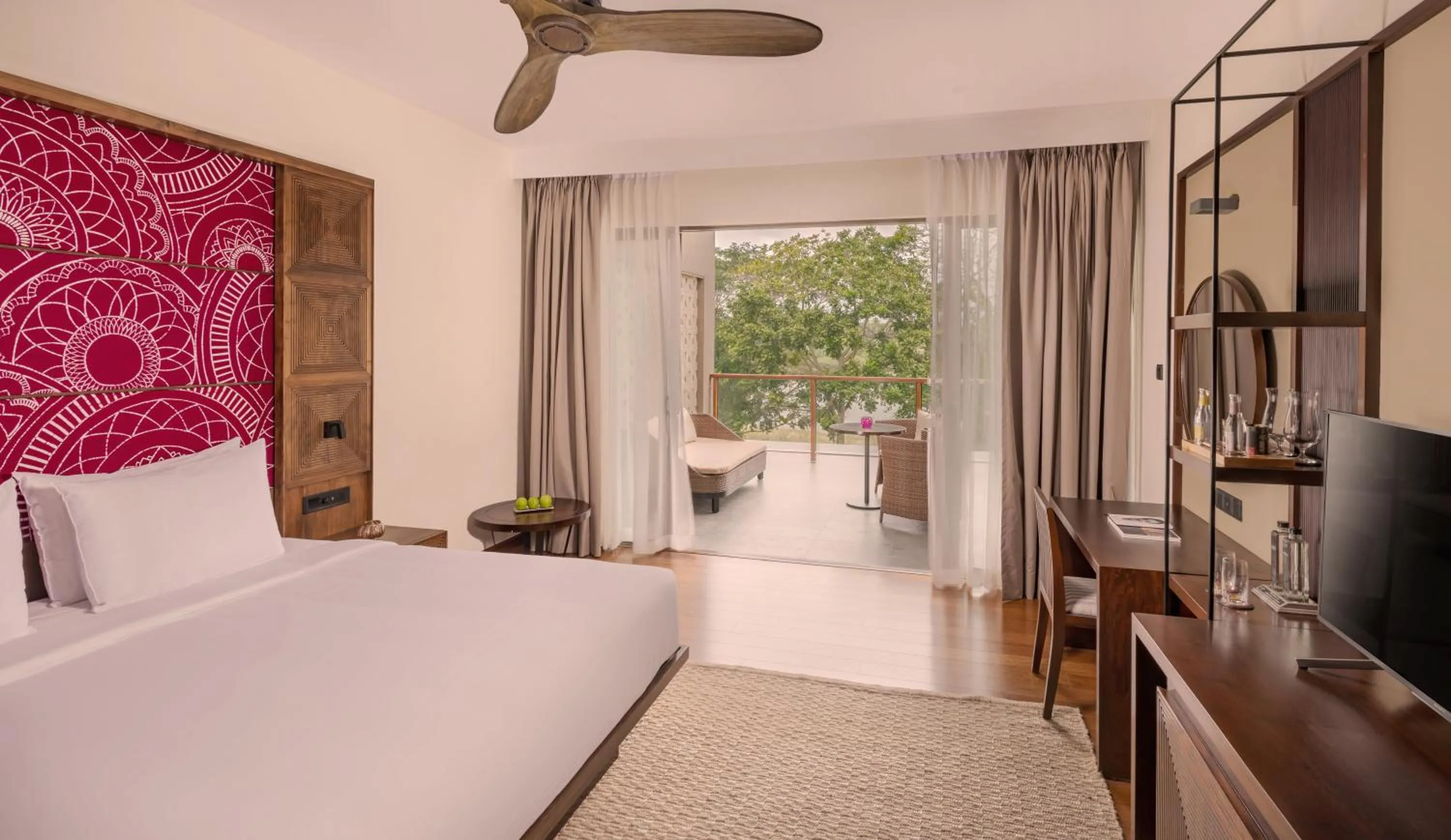 Bedroom, Bed in Jetwing Kandy Gallery, A Luxury Reserve