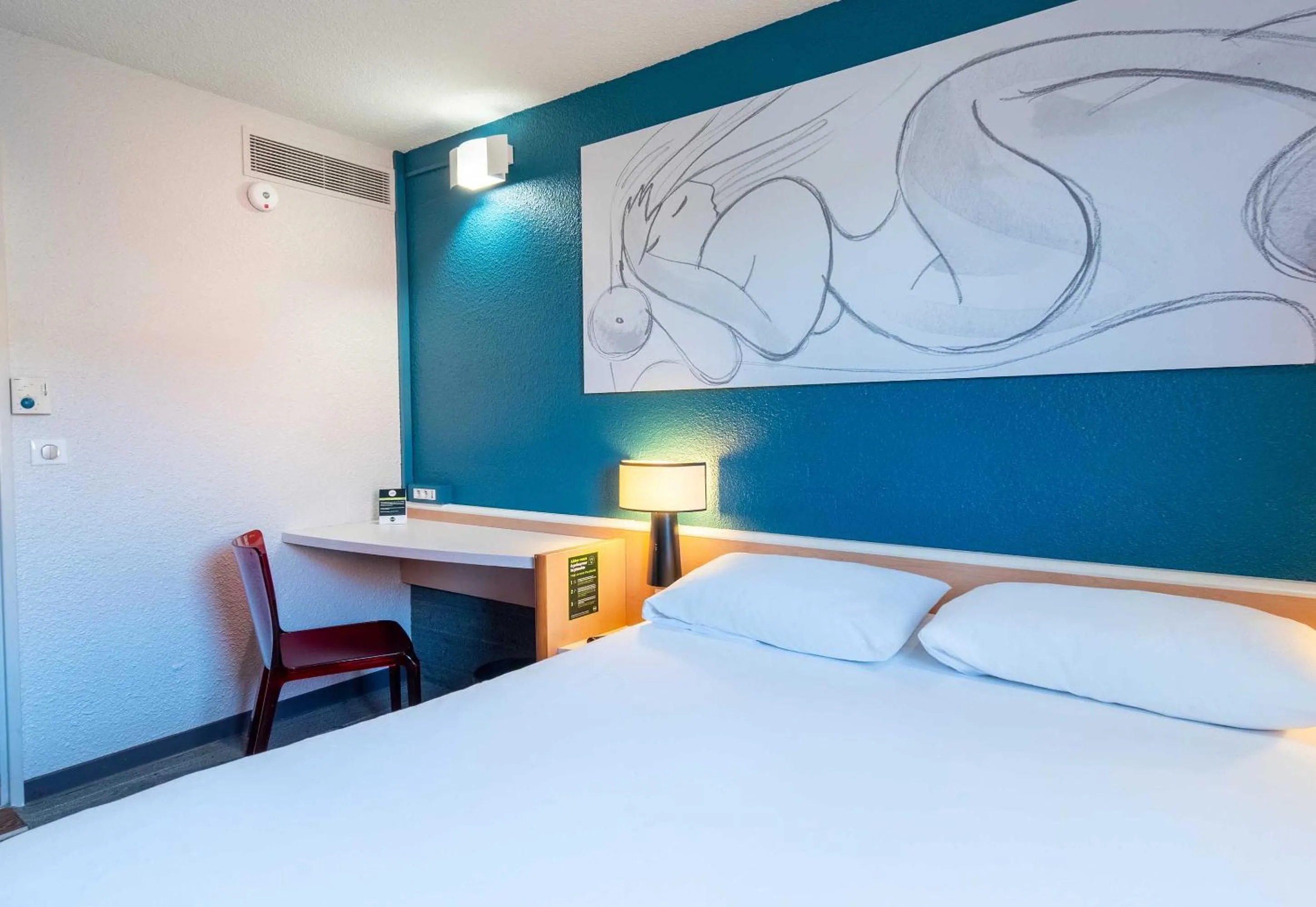 Bed in ibis Limoges Nord