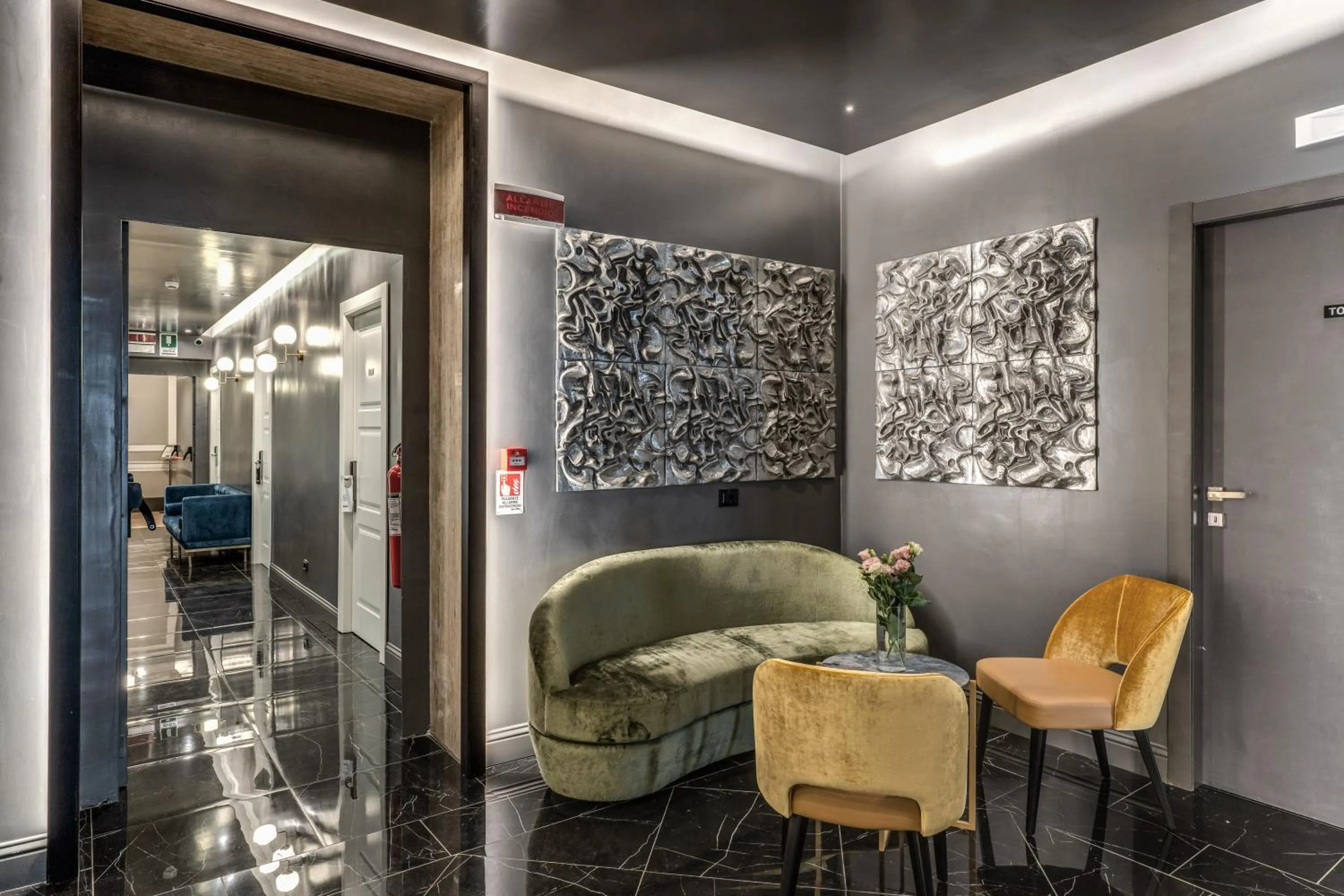 Lounge or bar in Hotel 55 Fifty-Five - Maison d'Art Collection