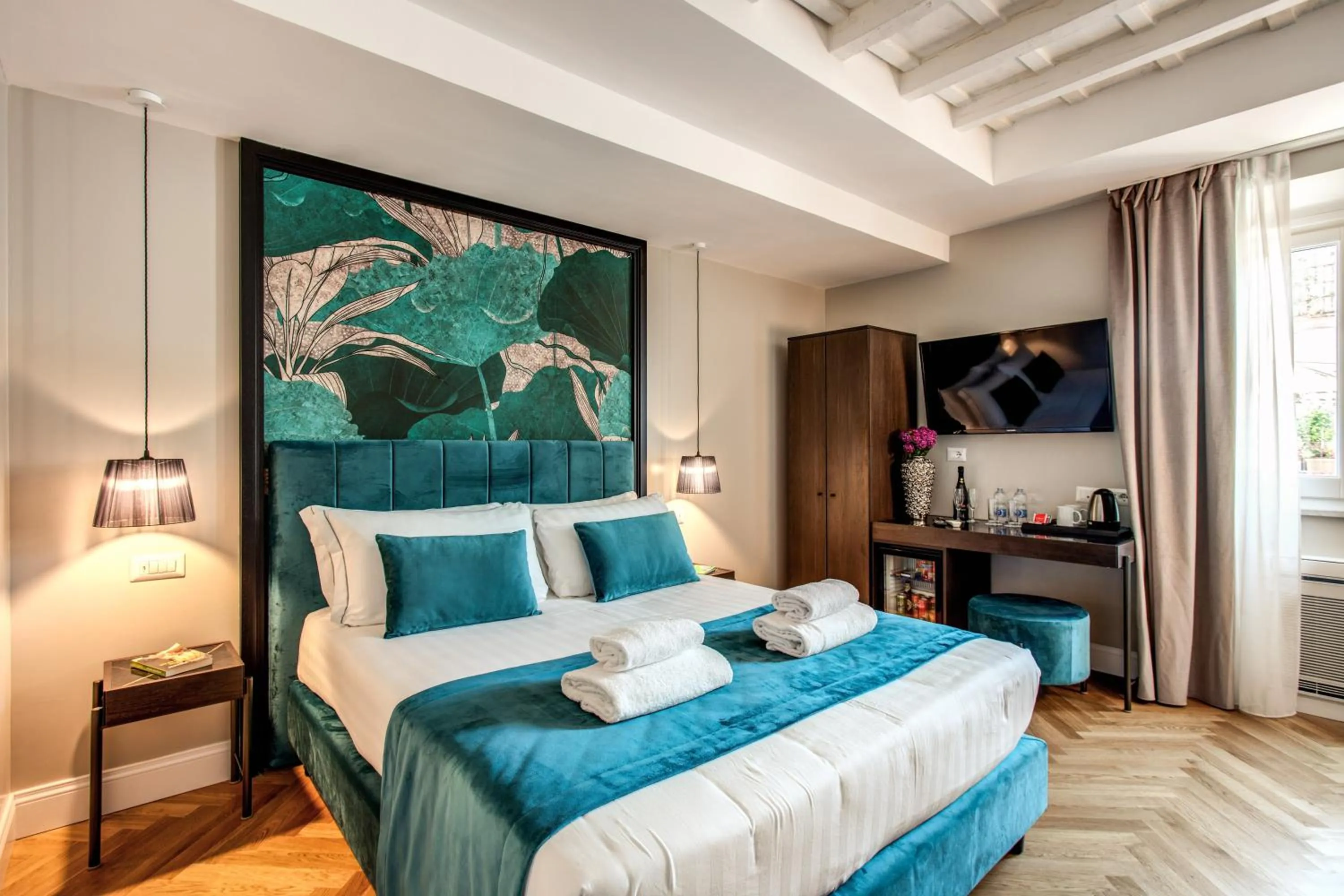 Bed in Hotel 55 Fifty-Five - Maison d'Art Collection