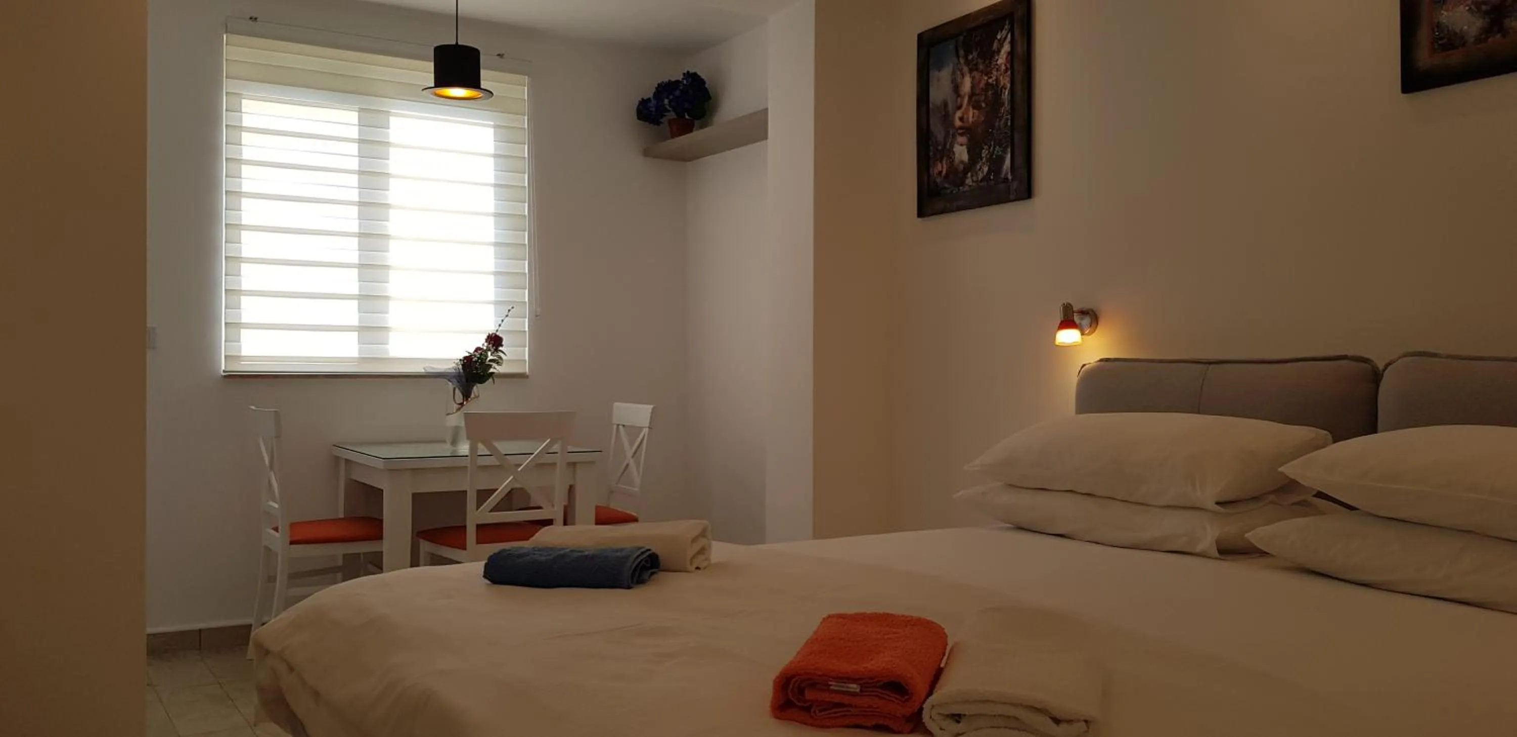 Photo of the whole room, Bed in Apartments Nancy