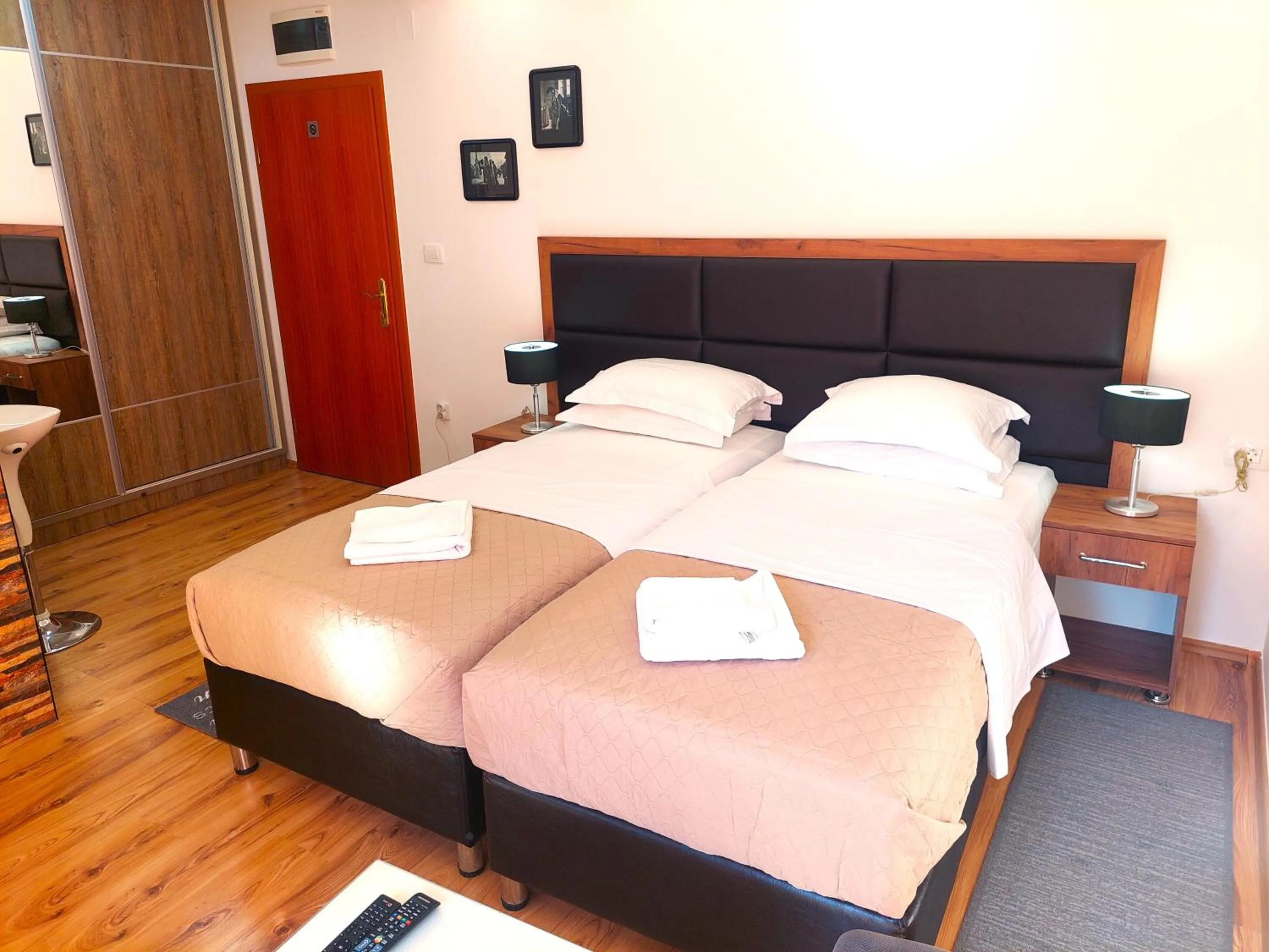 Bedroom, Bed in Apartments Nancy