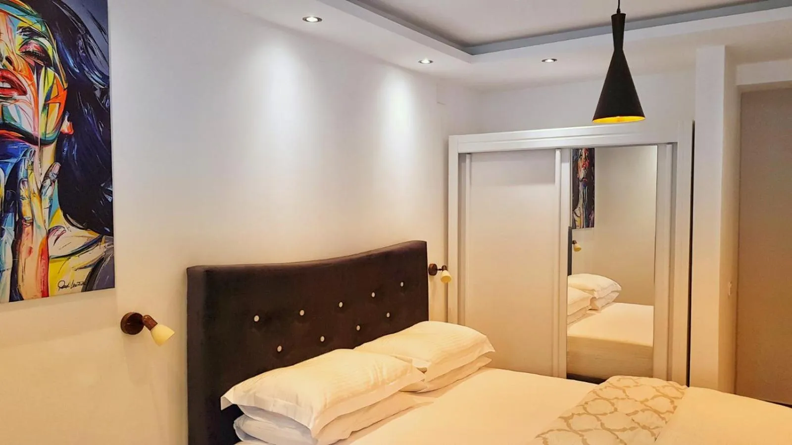 Bedroom, Bed in Apartments Nancy