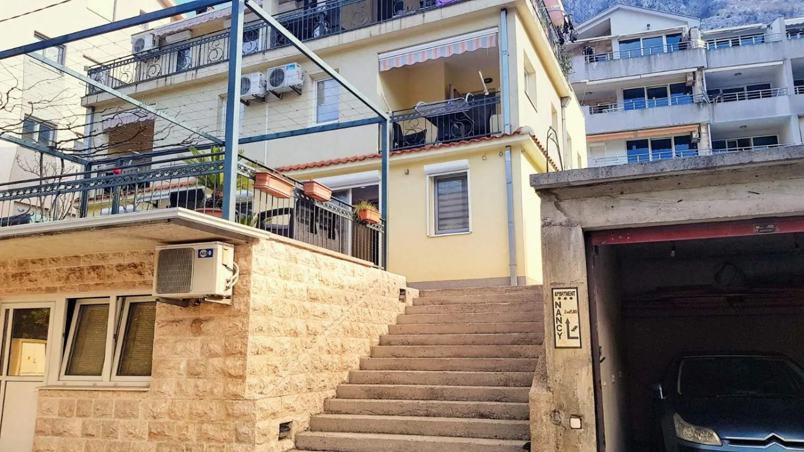 Facade/entrance in Apartments Nancy