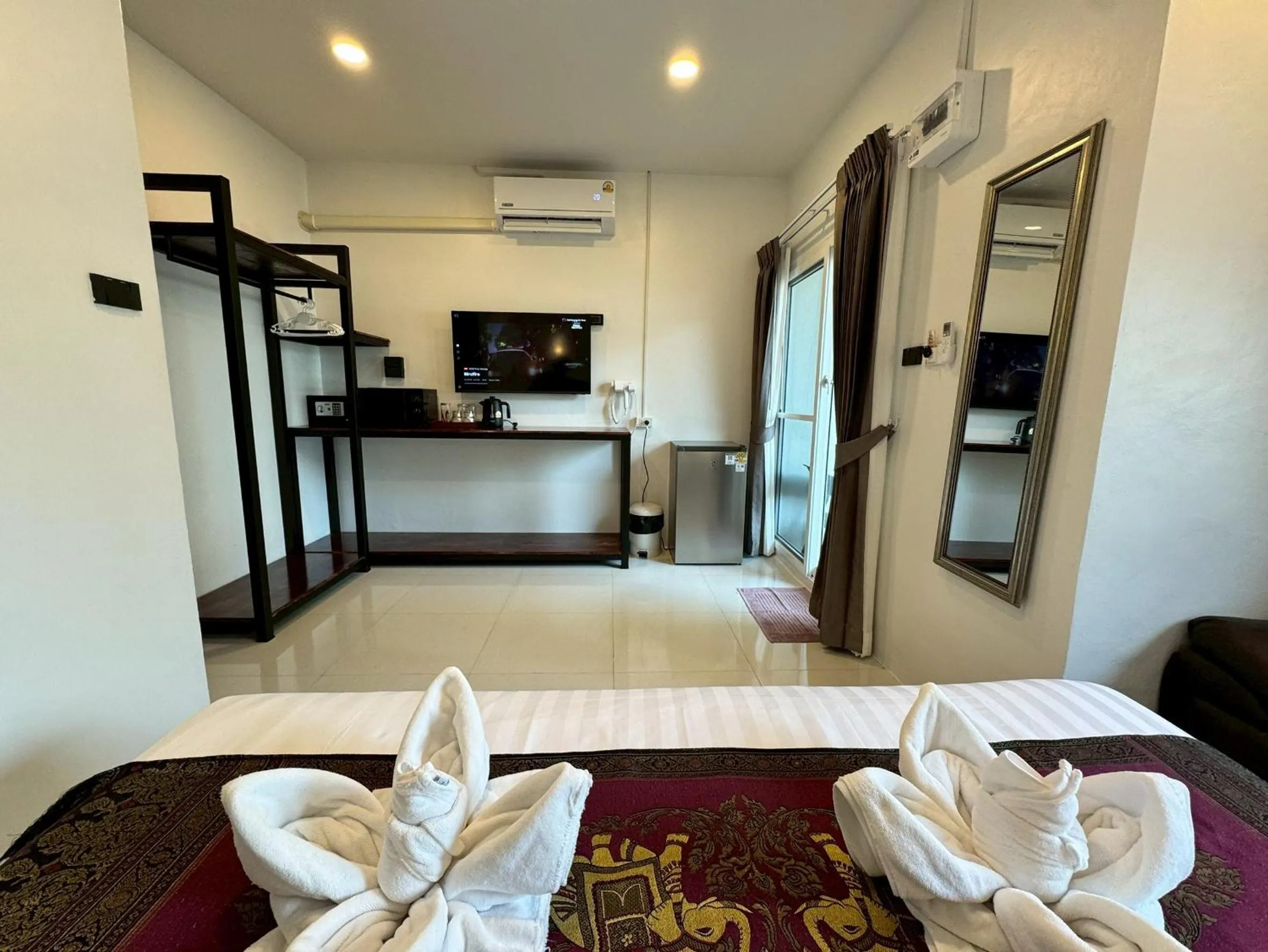 TV and multimedia, Bed in Naiyang Discovery Beach Resort