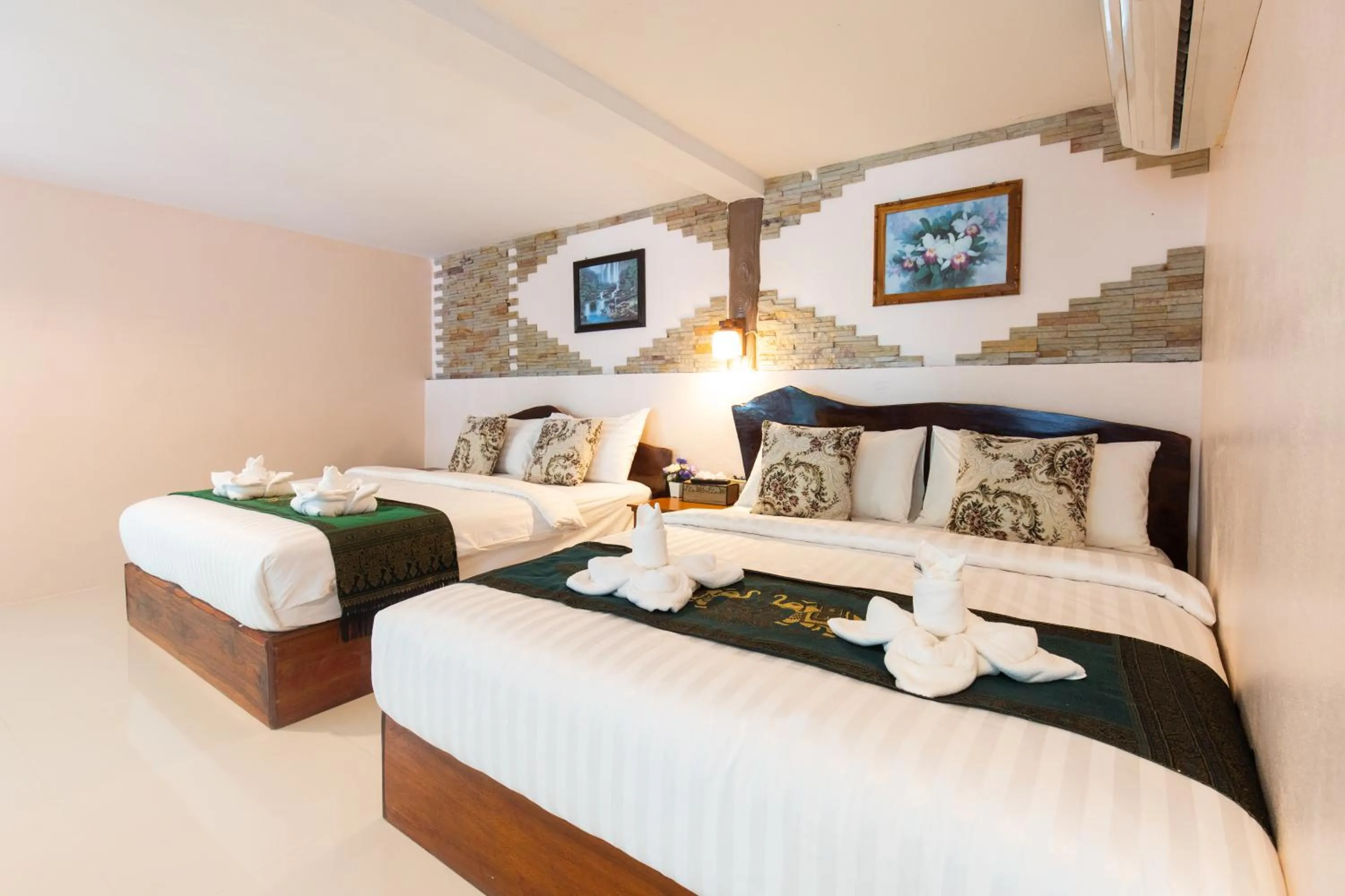 Bedroom, Bed in Naiyang Discovery Beach Resort