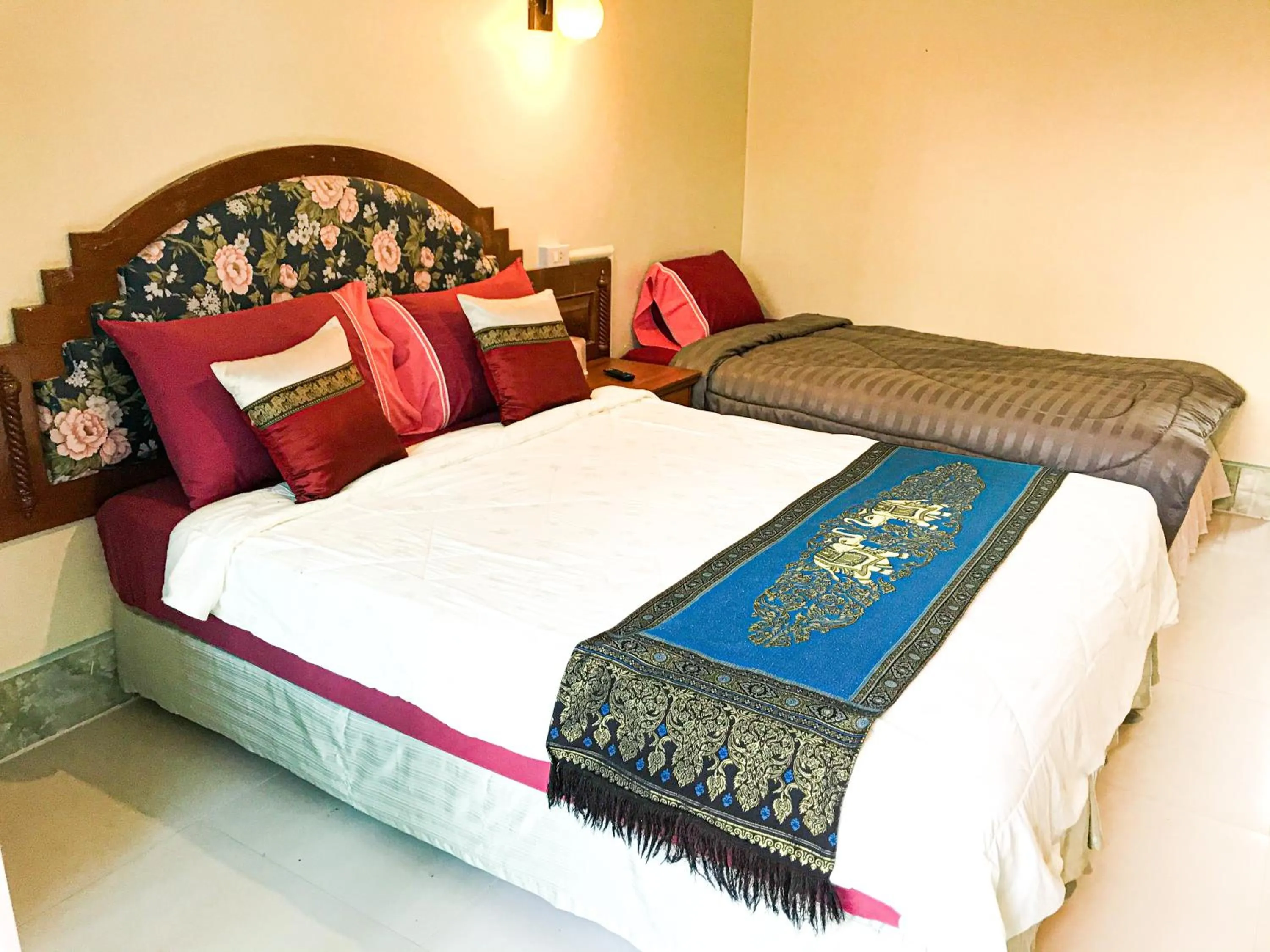 Bed in Discovery House Hotel SHA Plus