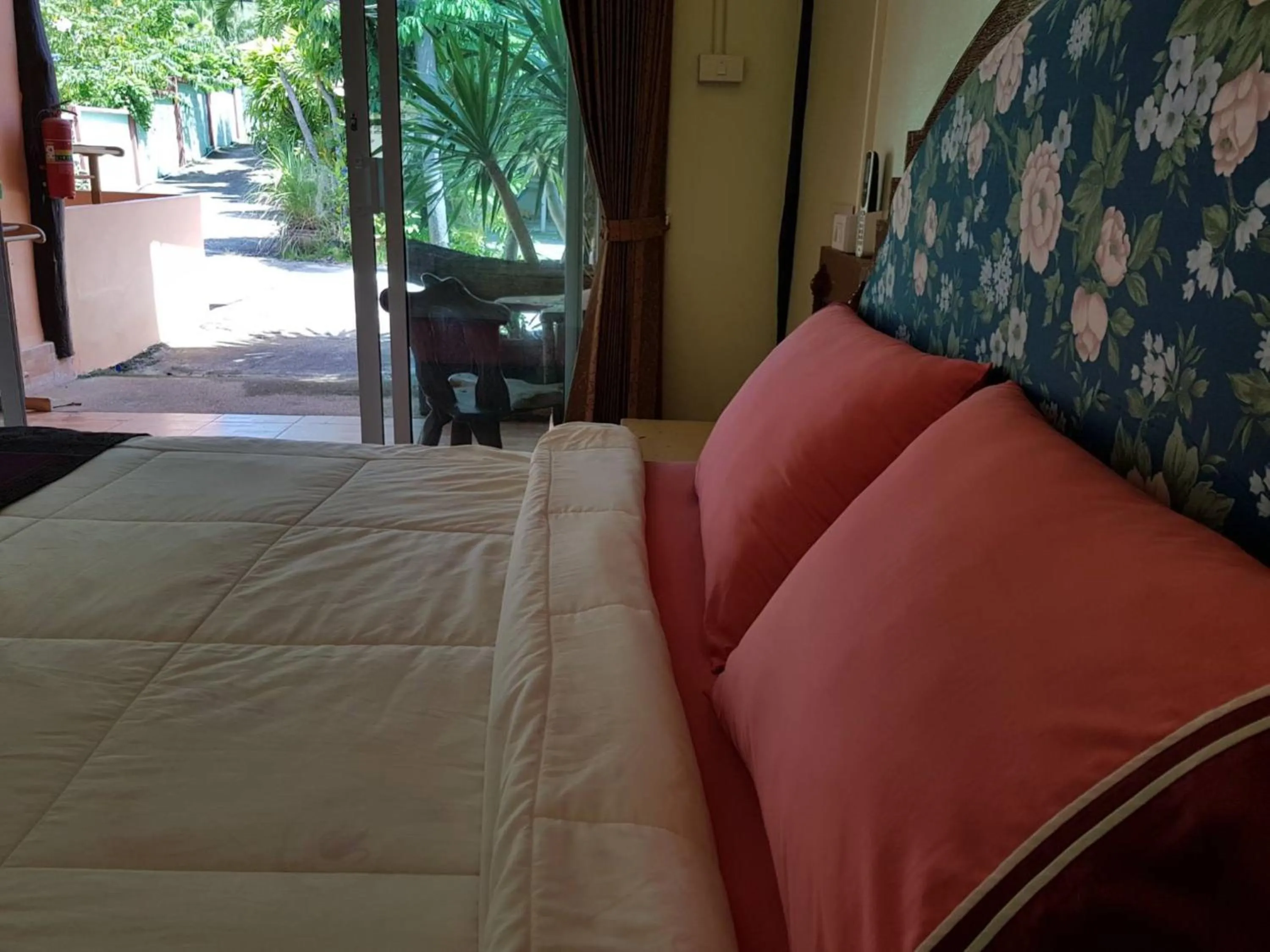 Bedroom, Bed in Discovery House Hotel SHA Plus