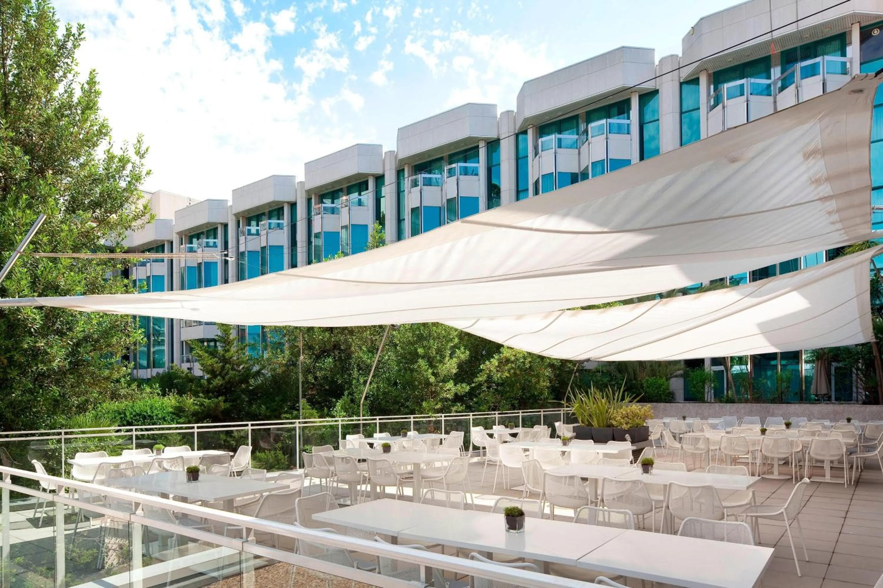 Meeting/conference room in JW Marriott Cannes