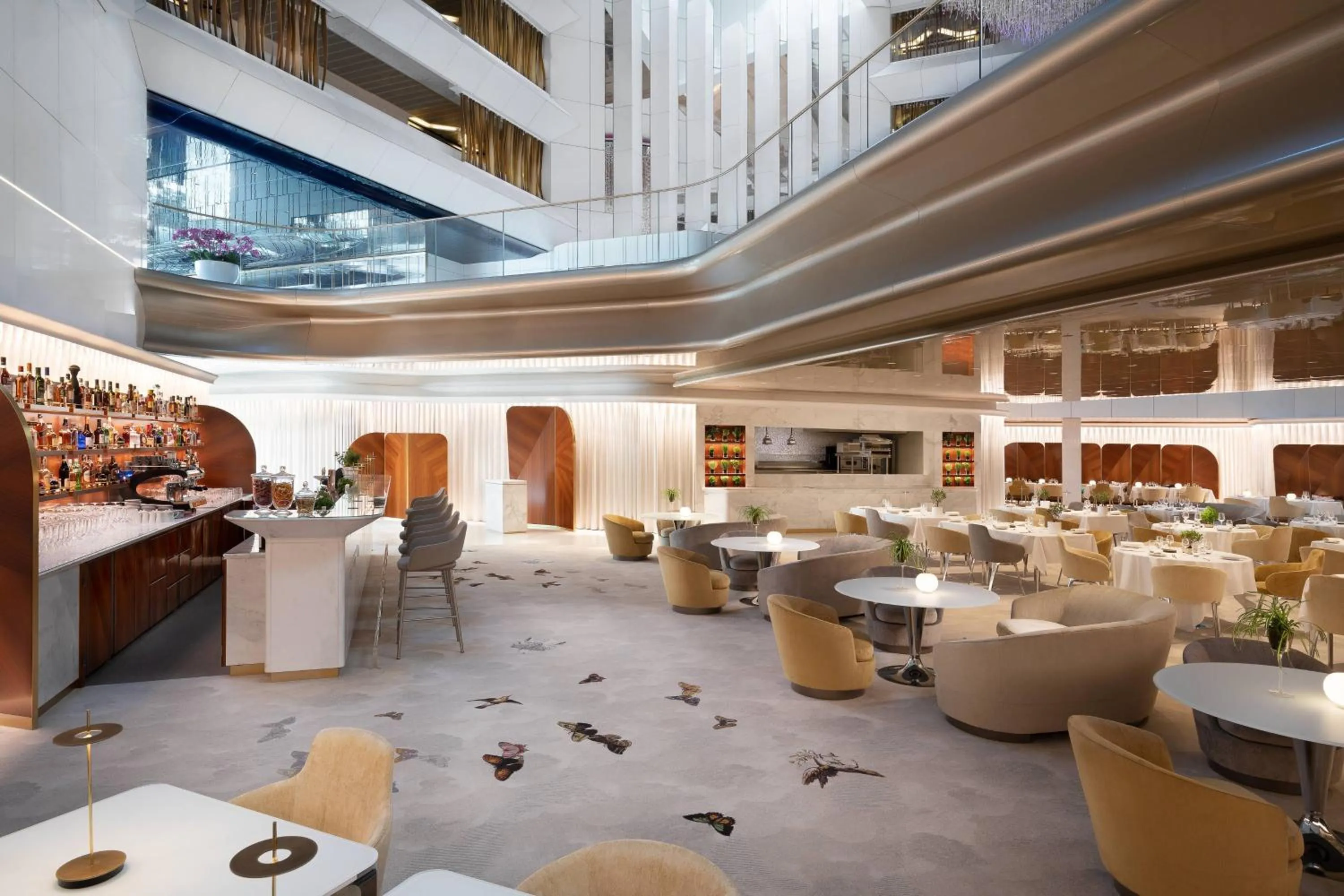 Lounge or bar in JW Marriott Cannes