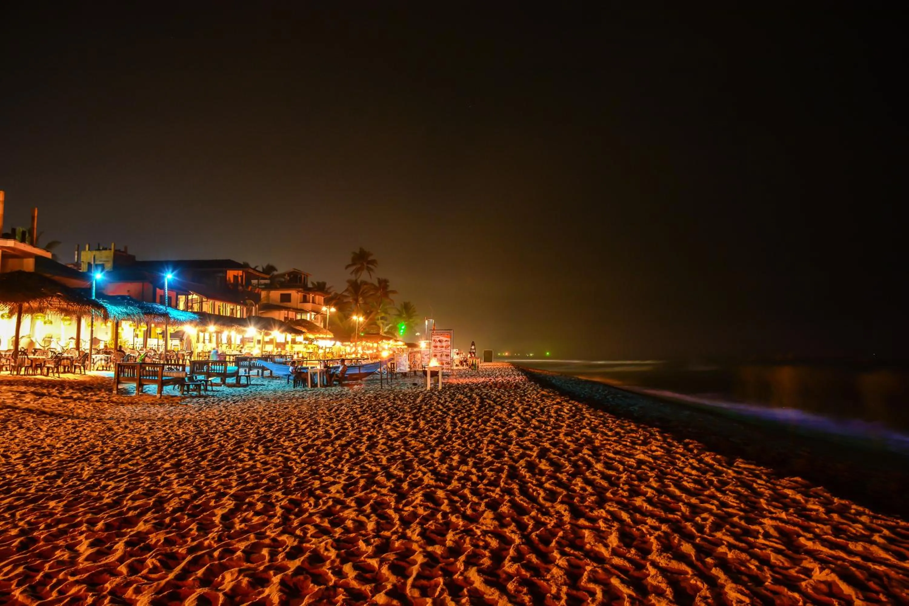 Beach in International Beach Hotel & Restaurant