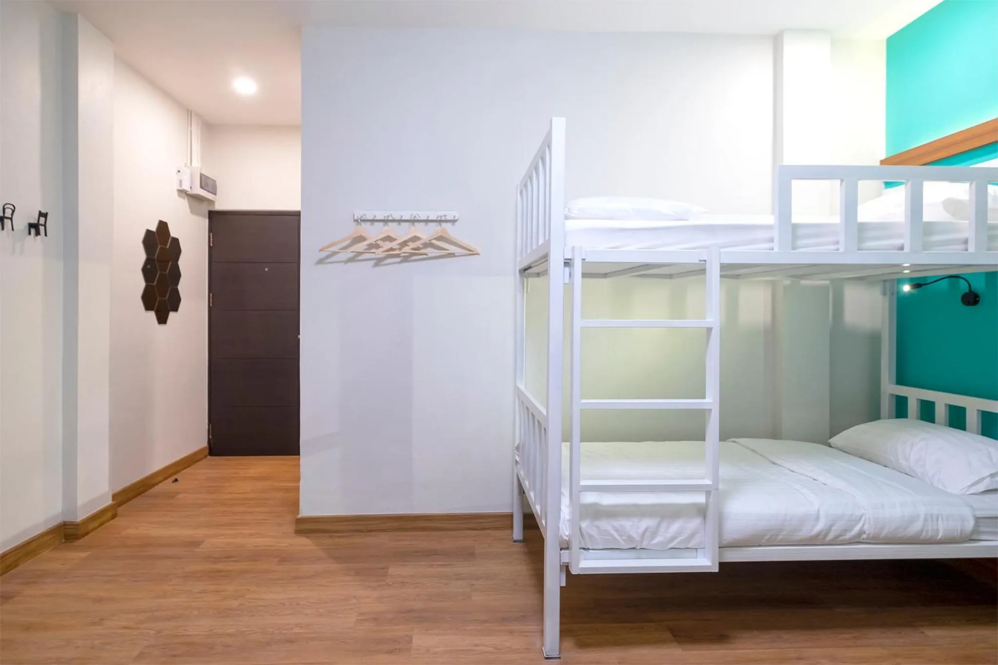 bunk bed, Bed in BED Friends Poshtel