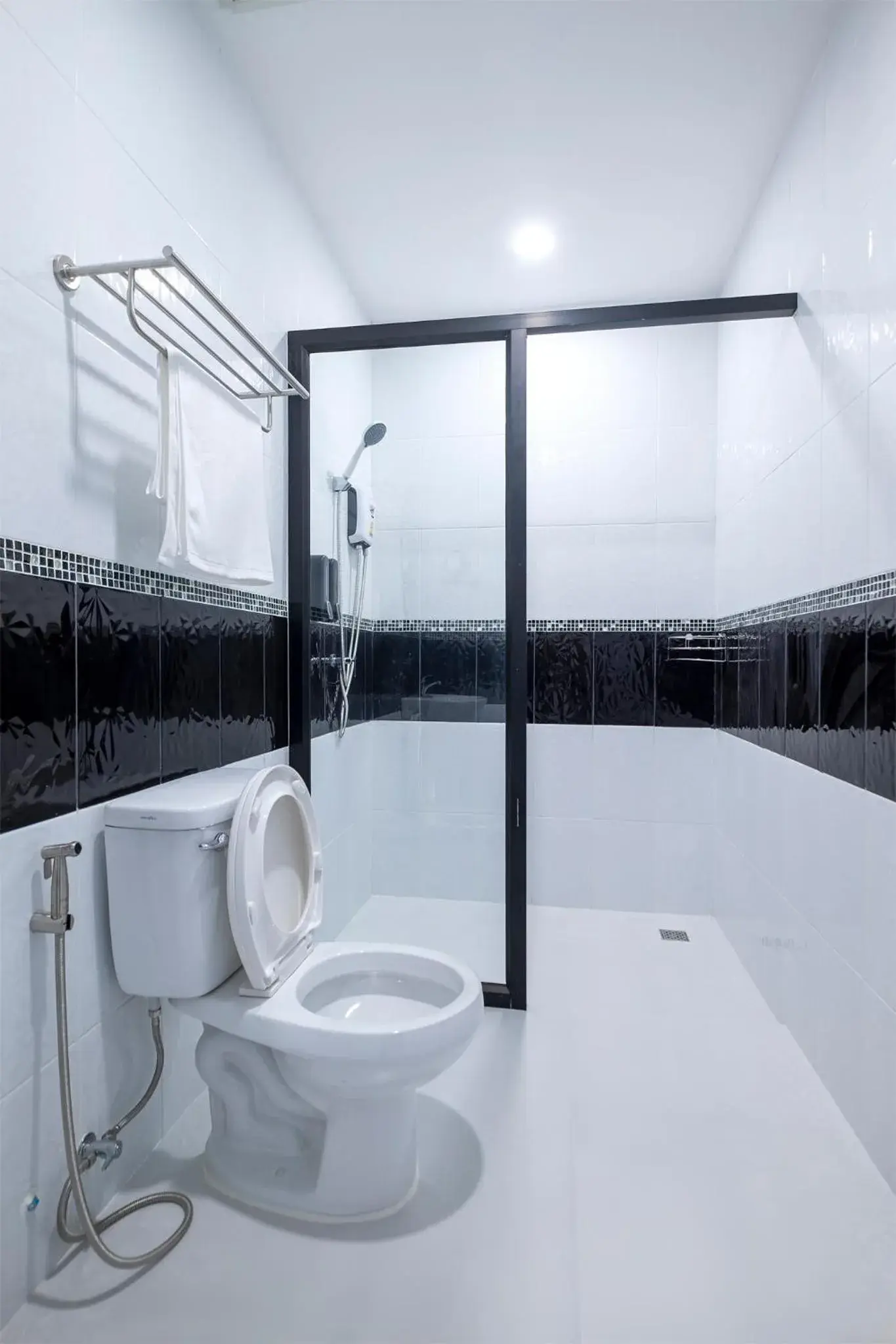 Toilet in BED Friends Poshtel Toilet in BED Friends Poshtel