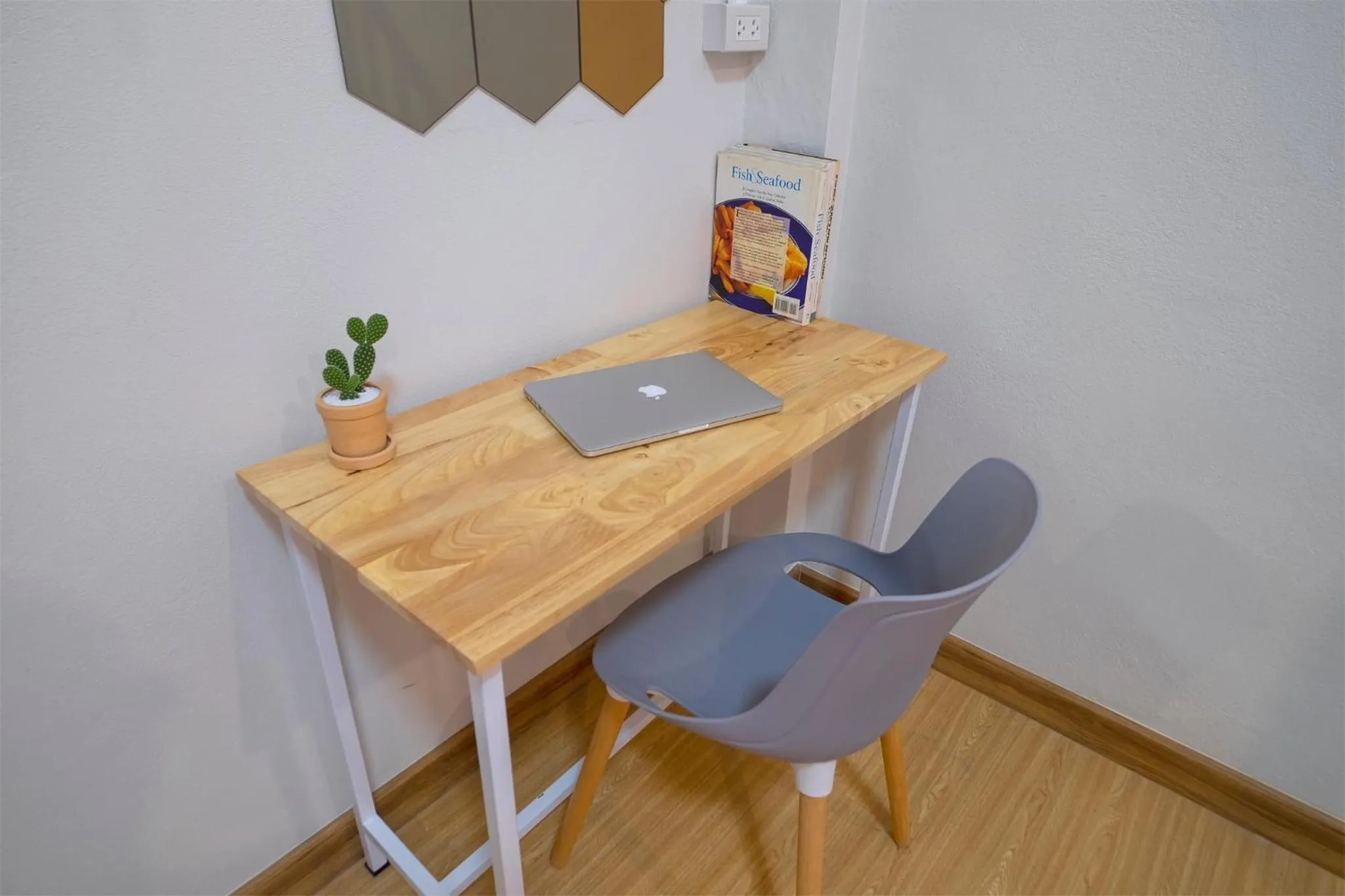 Decorative detail in BED Friends Poshtel