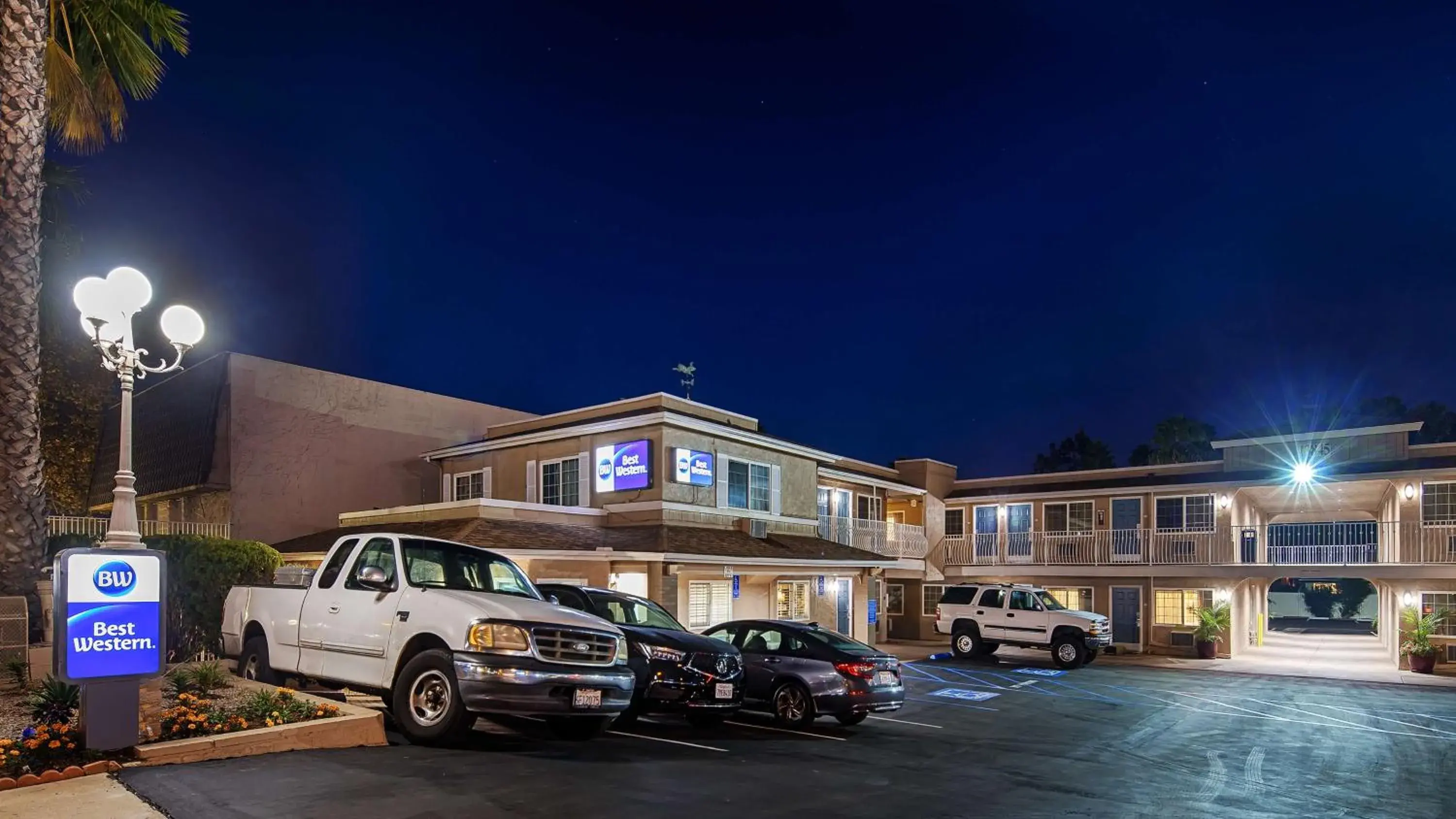 Property building in Best Western Poway/San Diego Hotel Property building in Best Western Poway/San Diego Hotel