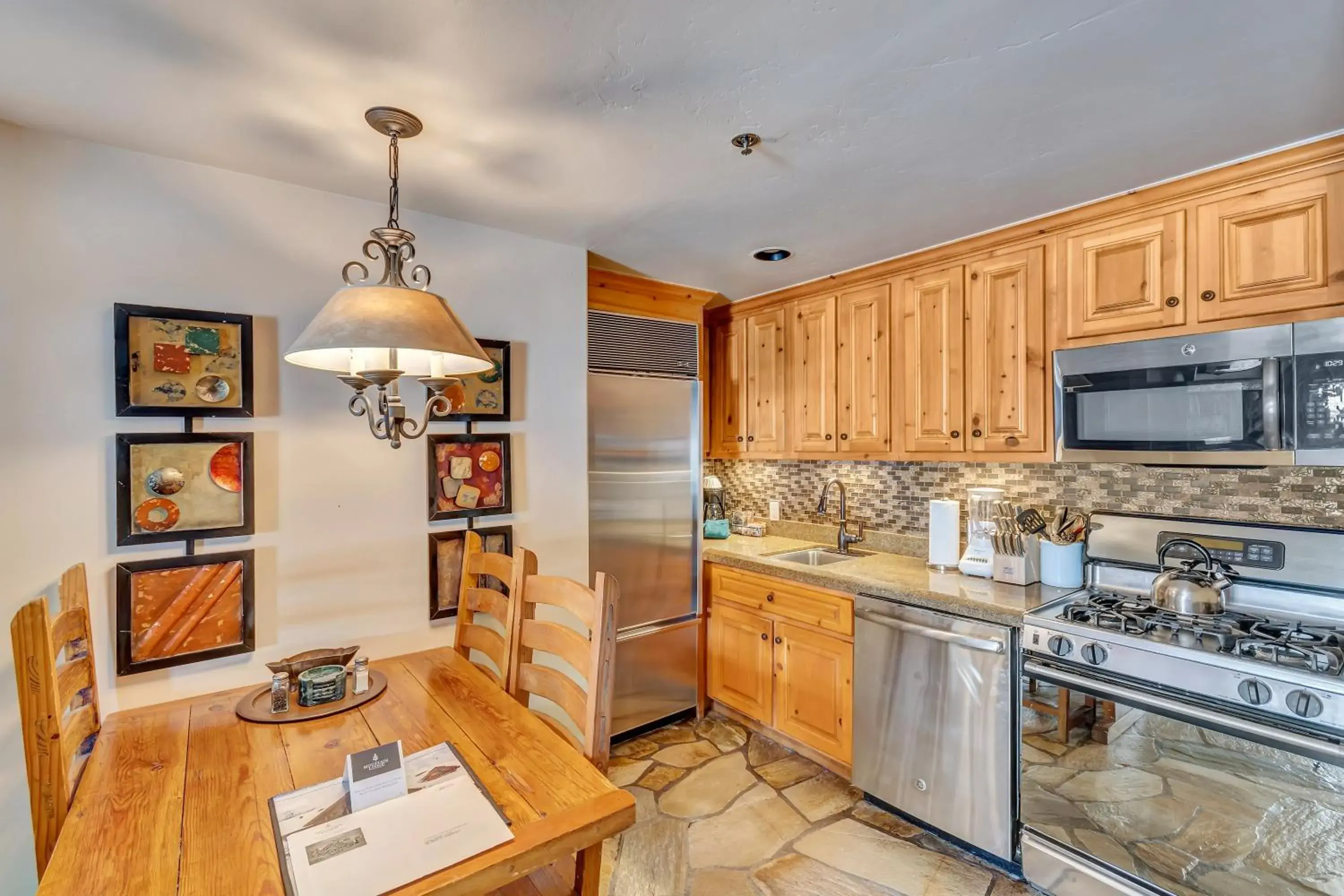 Living room in Mountain Lodge Telluride Living room in Mountain Lodge Telluride