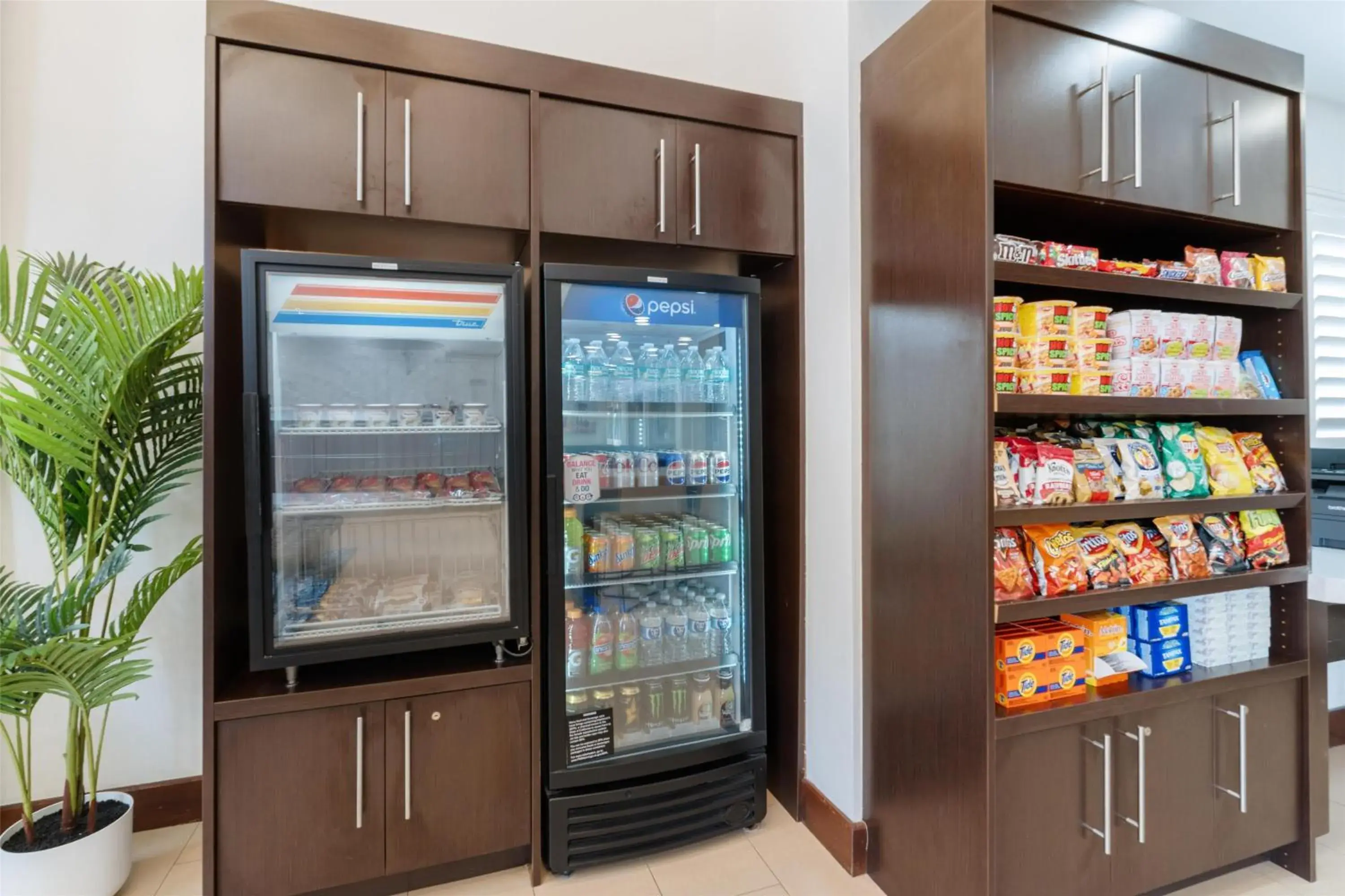 Property building in Best Western San Diego/Miramar Hotel Property building in Best Western San Diego/Miramar Hotel