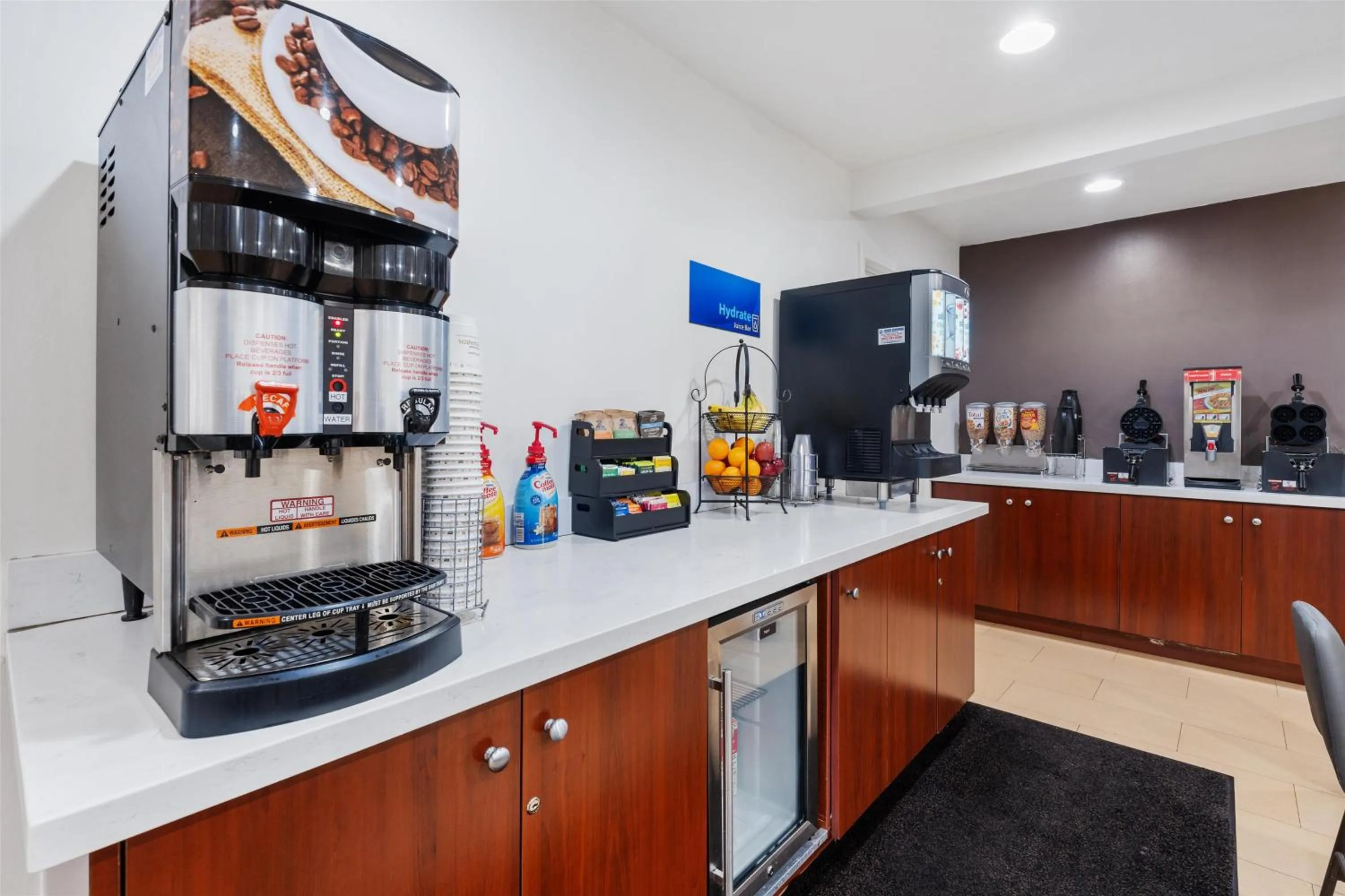 Breakfast in Best Western San Diego/Miramar Hotel