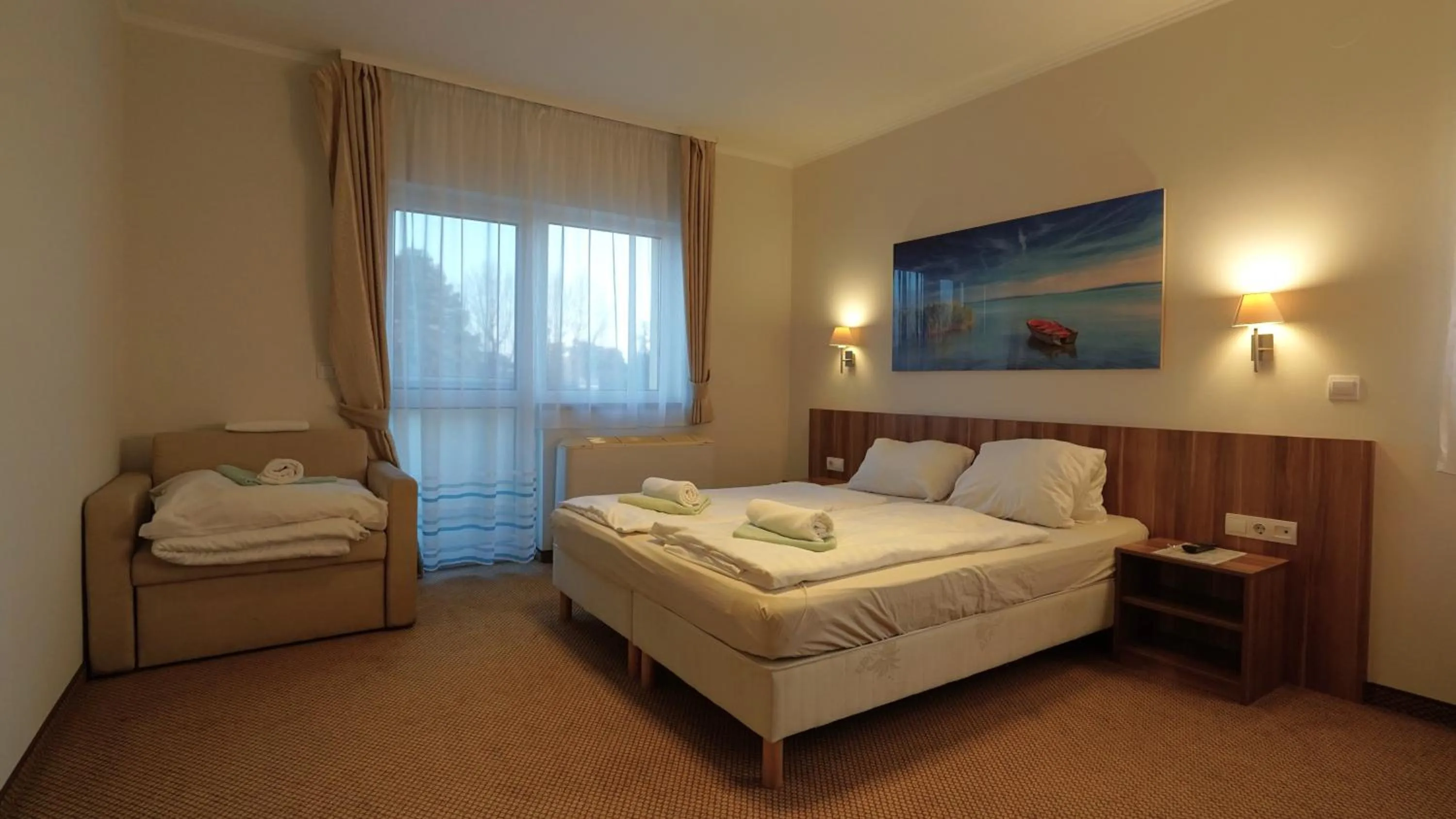 Bedroom, Bed in Balaton Colors Beach Hotel