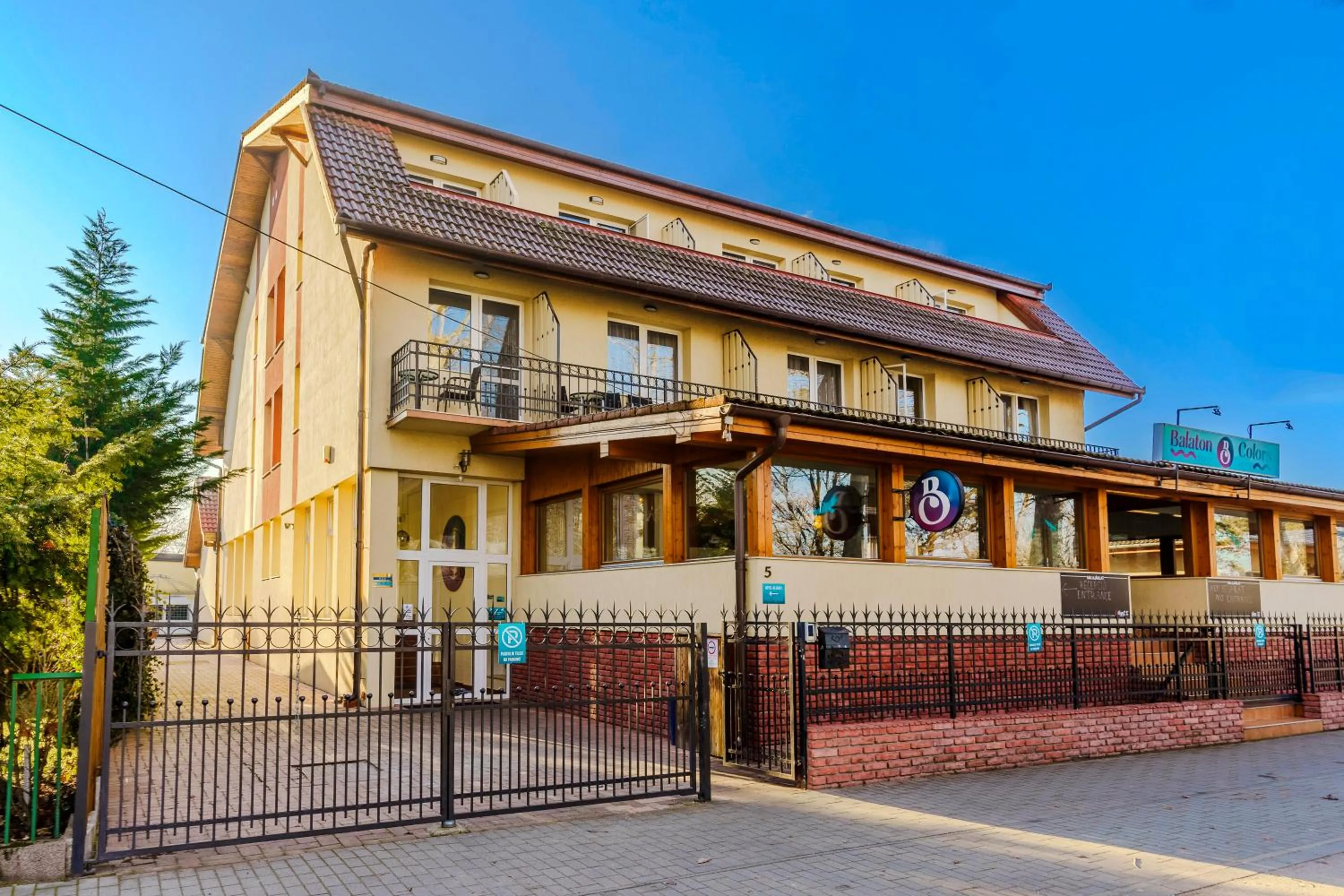 Property building in Balaton Colors Beach Hotel