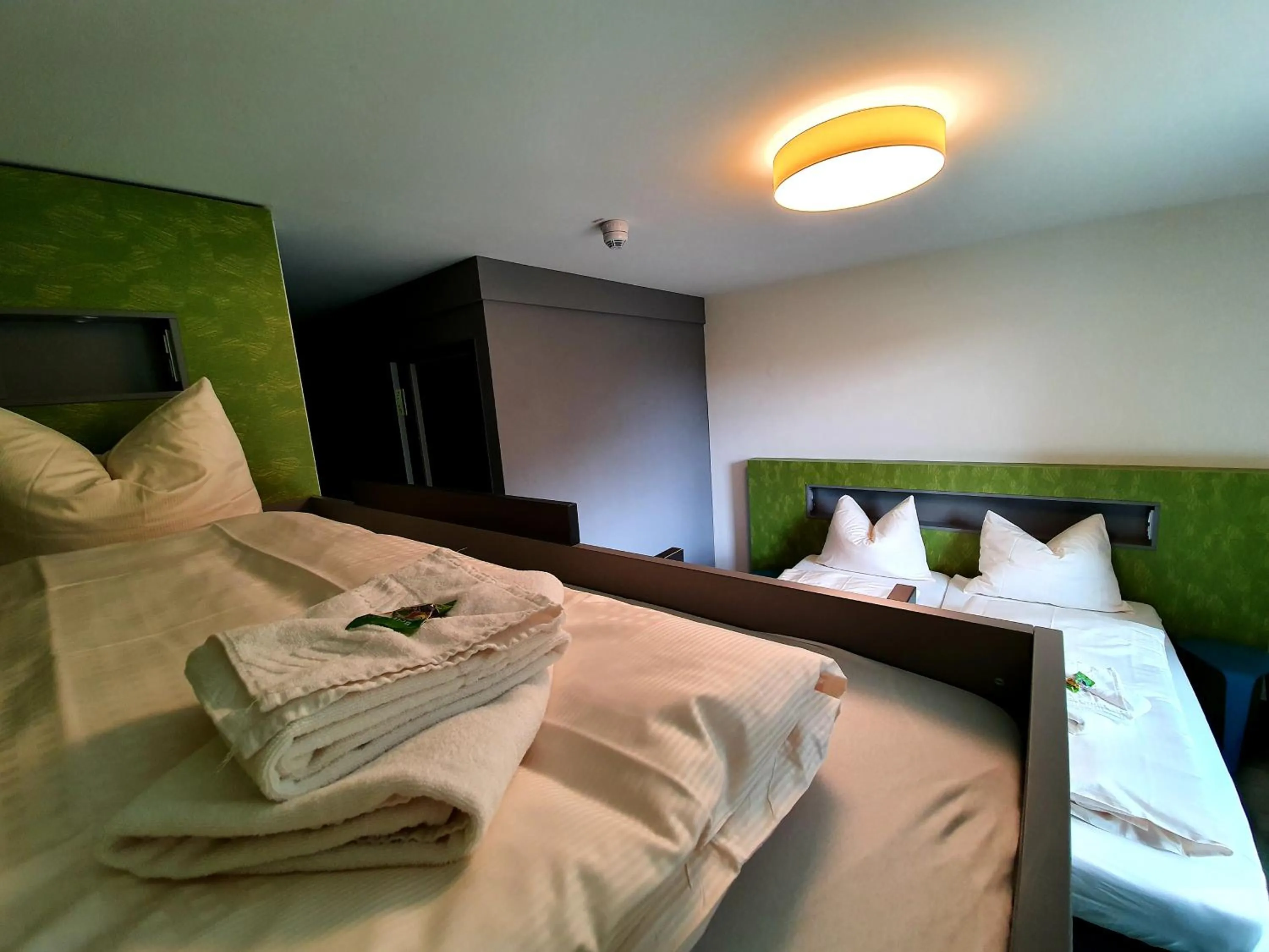 Photo of the whole room, Bed in Jugendherberge Gemünd Vogelsang